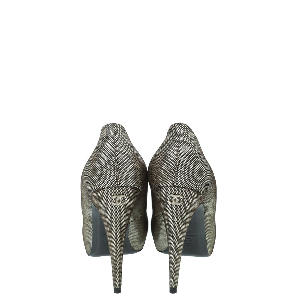 Chanel Bicolor Cap Toe CC Pumps 40.5