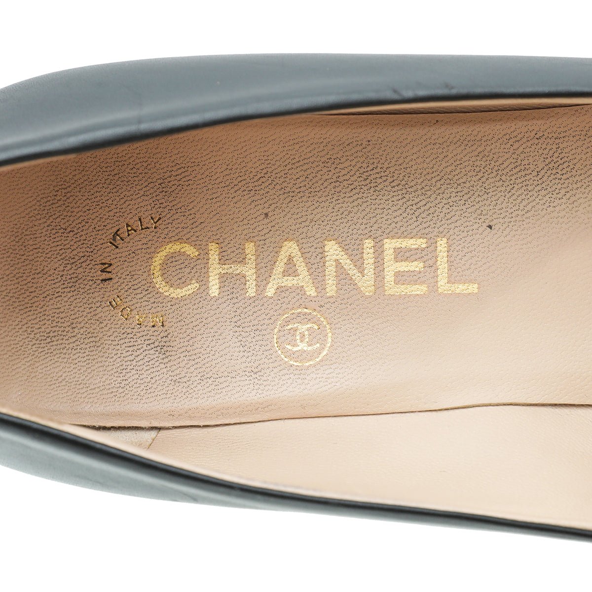 Chanel Bicolor CC Cap Toe Pump 38.5