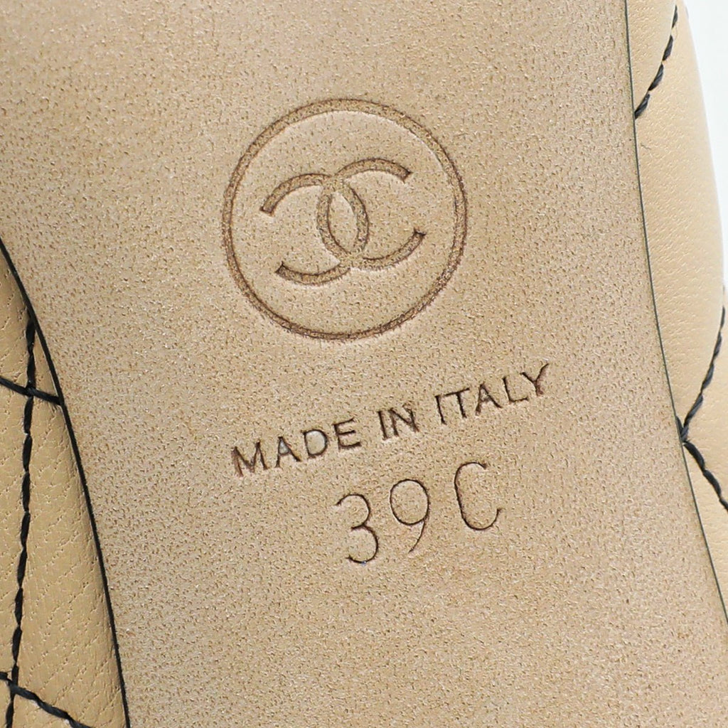 Chanel Bicolor CC Cap Toe Quilted Pump 39