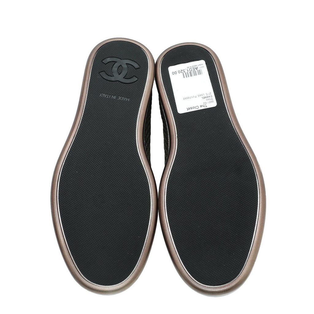 Chanel Bicolor CC Low Top Sneakers 37.5