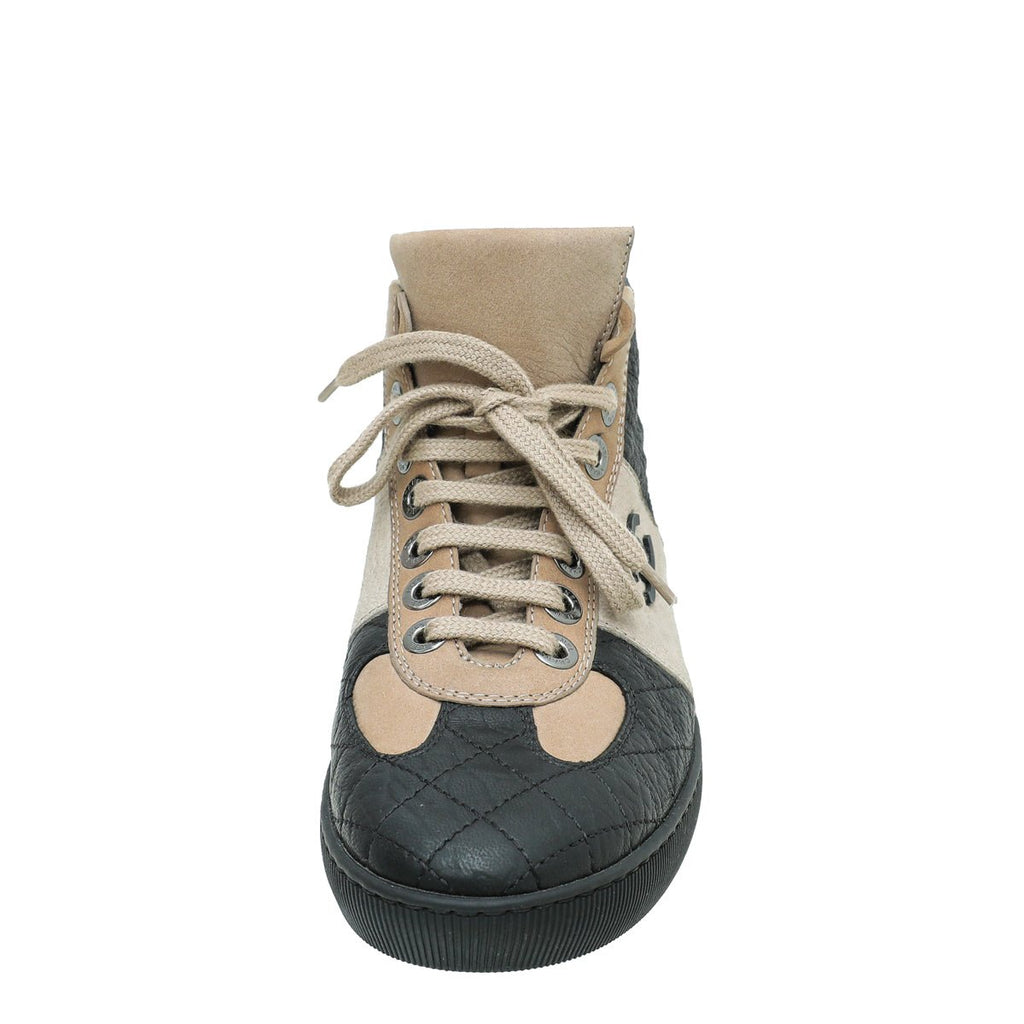 Chanel Bicolor CC Quilted Sneaker 38.5