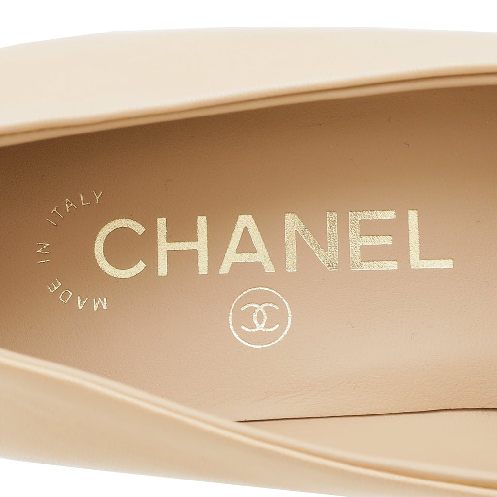 Chanel Bicolor Pearl Heel Pointed Pumps 38