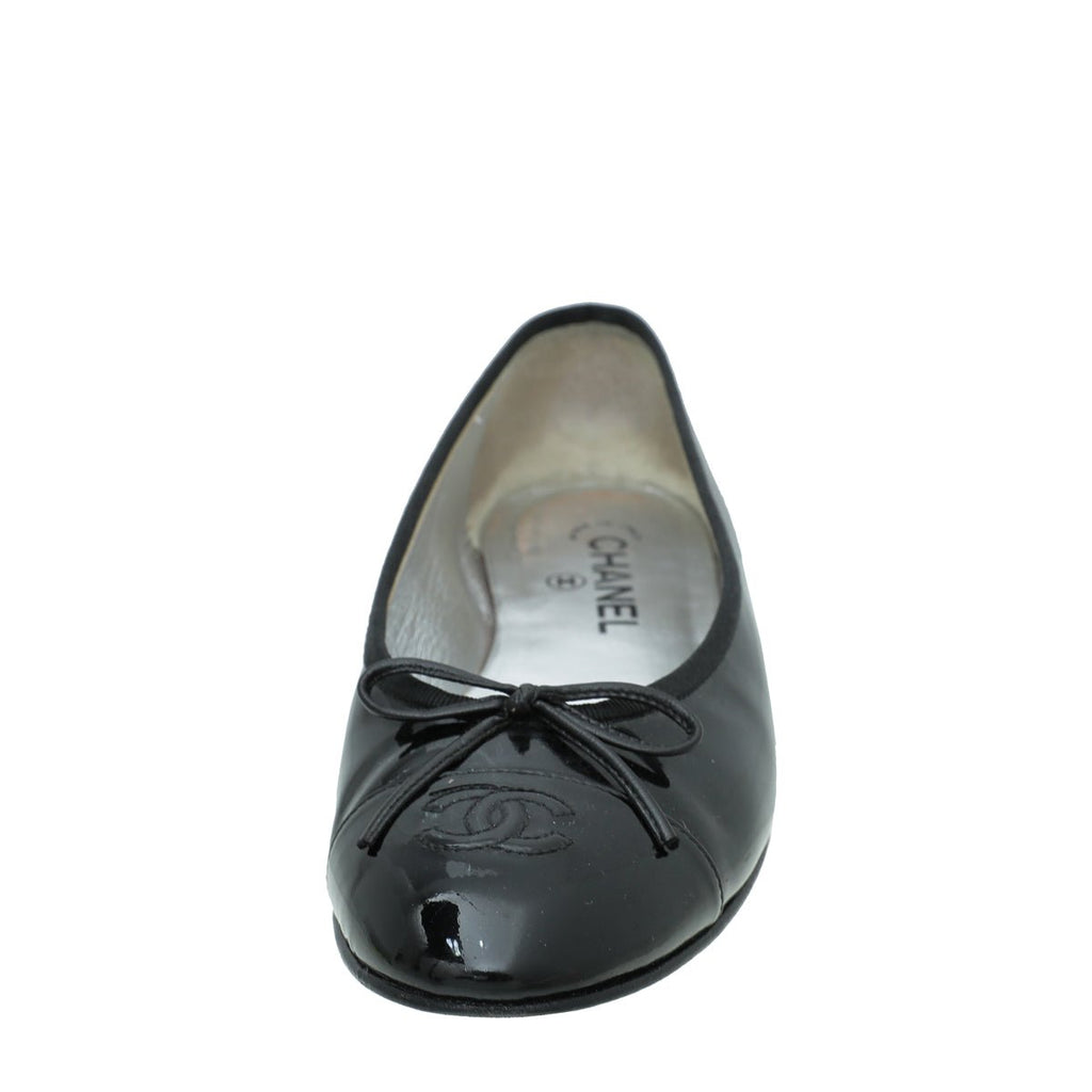 Chanel Black CC Cap Toe Ballerina Flats 40