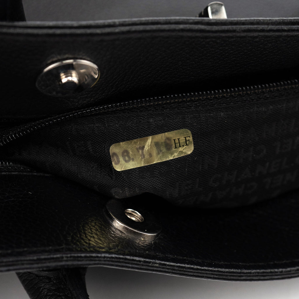 Black Leather 2.55 Turnlock Tote Bag