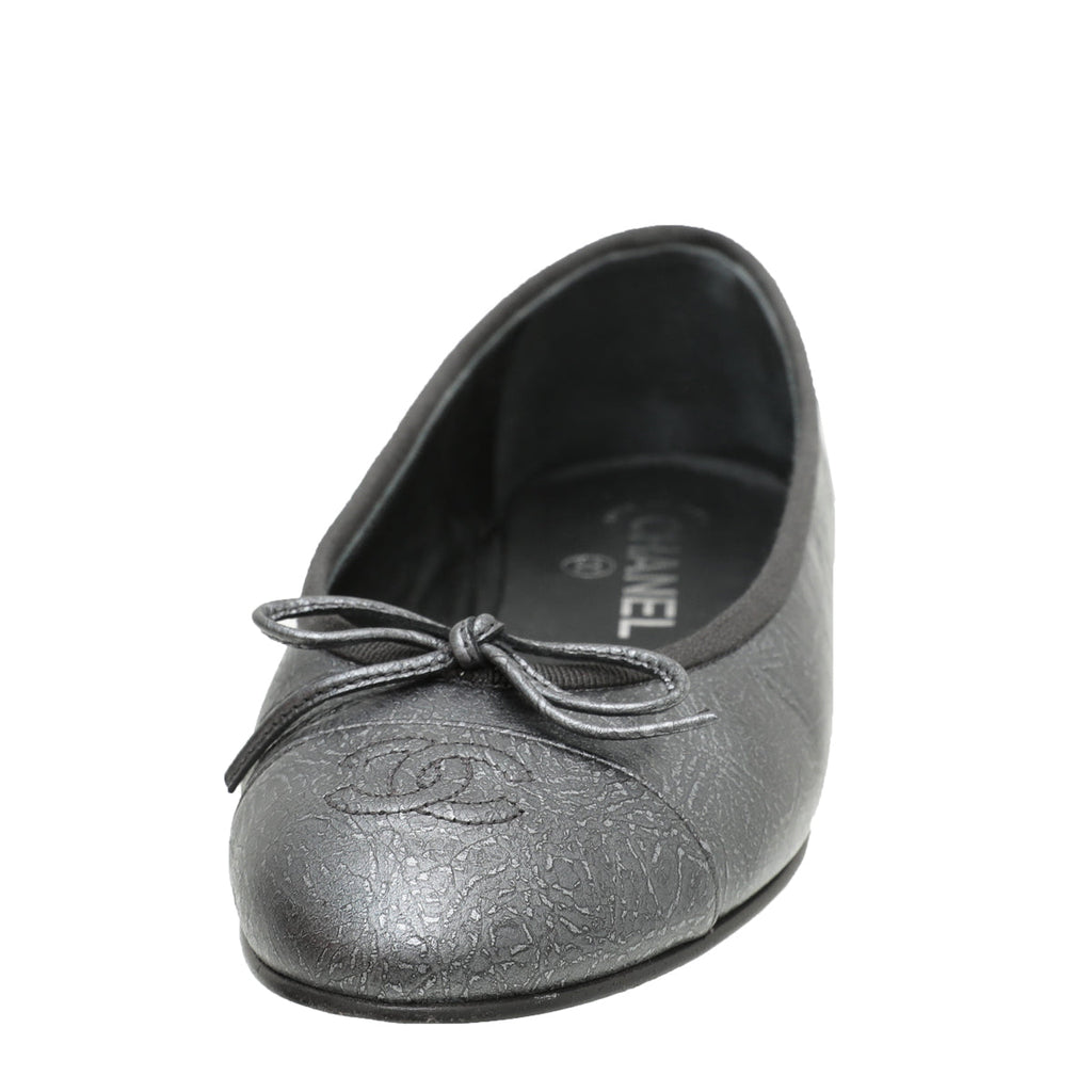 Chanel Metallic Grey Crackled Ballet Flats 37
