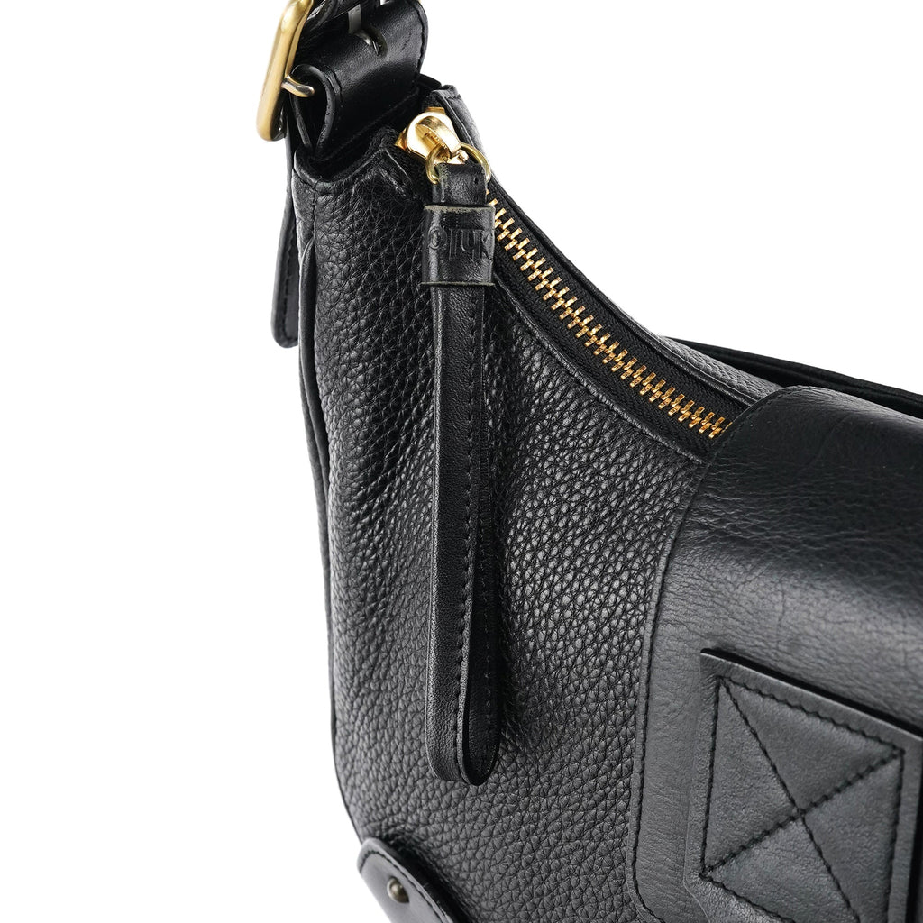 Black Leather C Logo Shoulder Bag