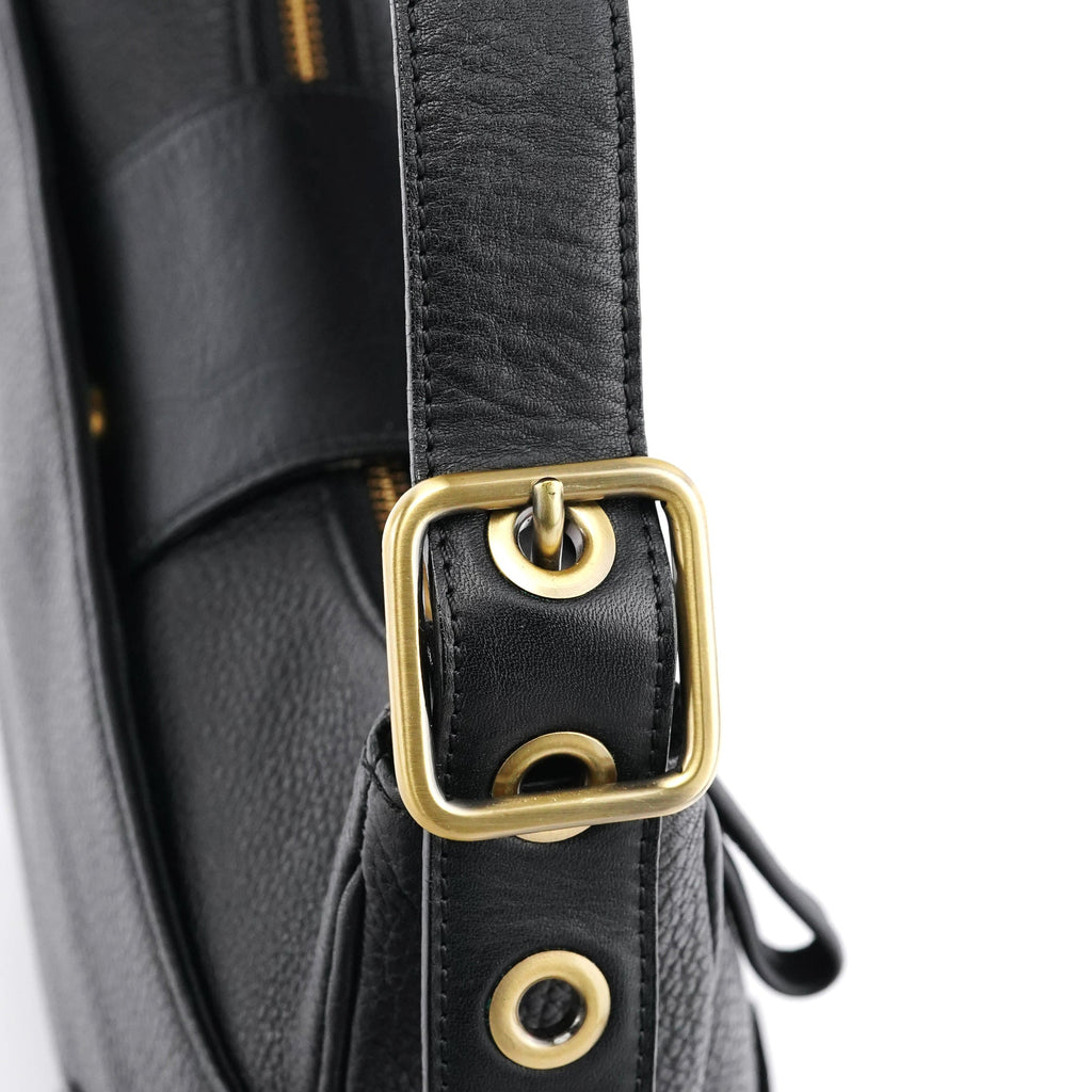 Black Leather C Logo Shoulder Bag