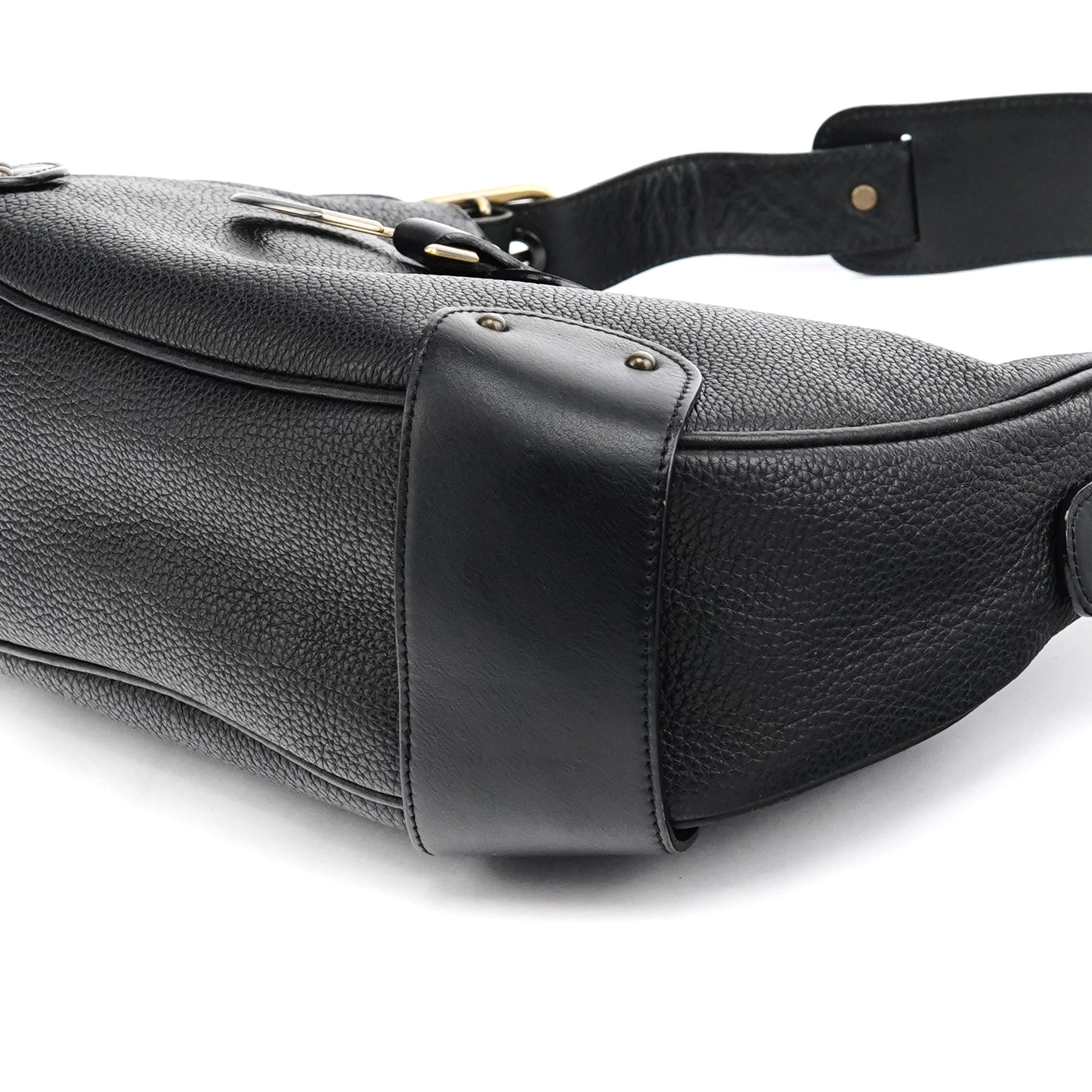 Black Leather C Logo Shoulder Bag