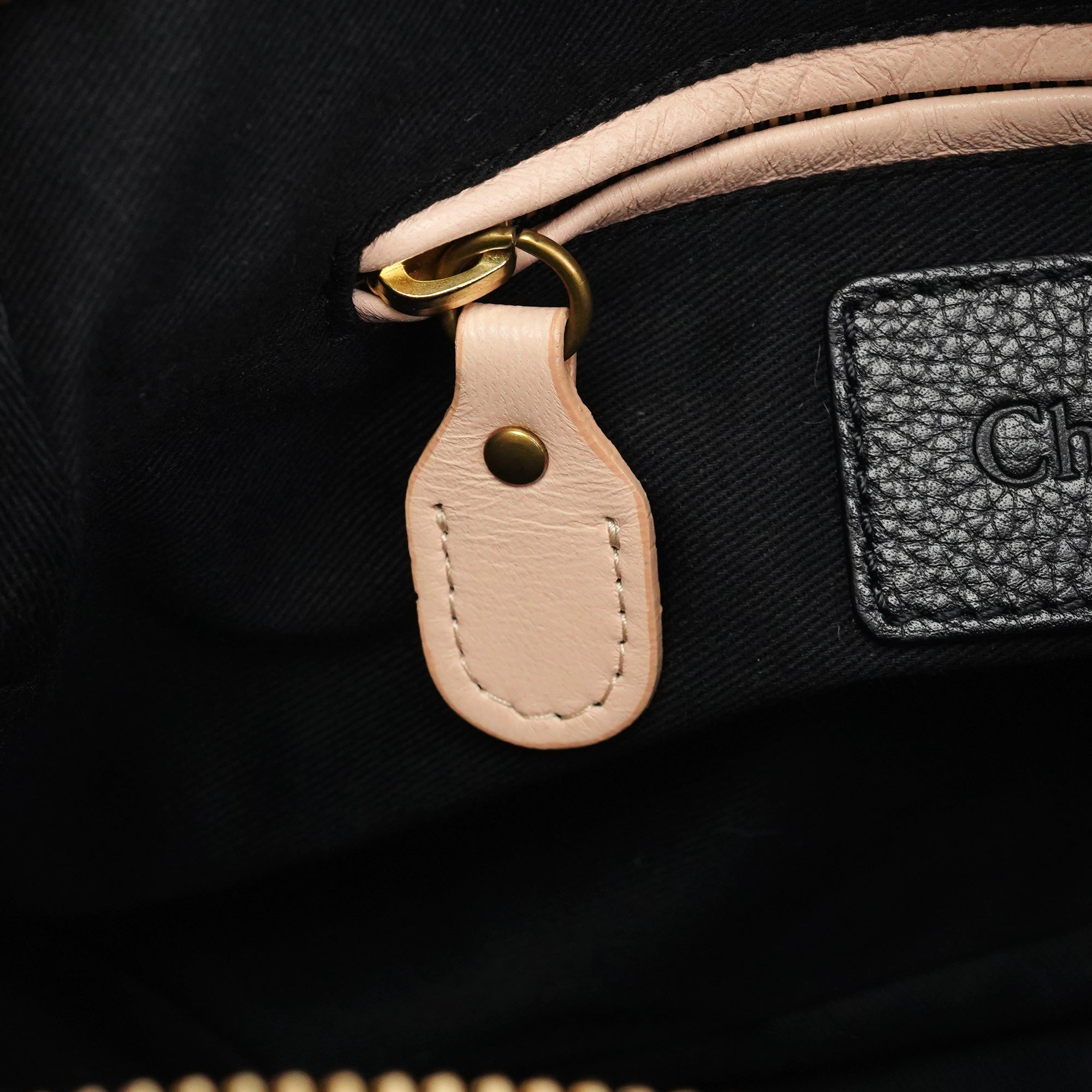 Black Leather Paraty 2-Way Bag