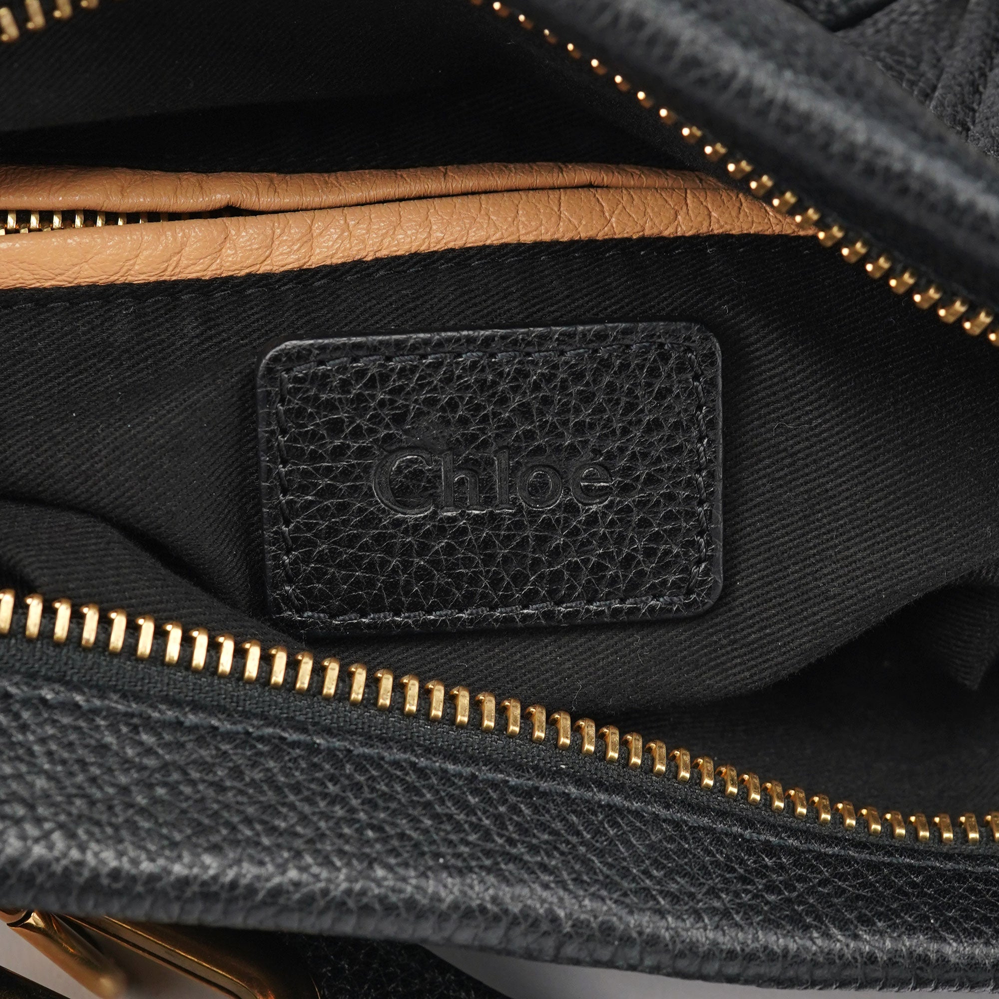 Black Leather Paraty 2-Way Shoulder Bag