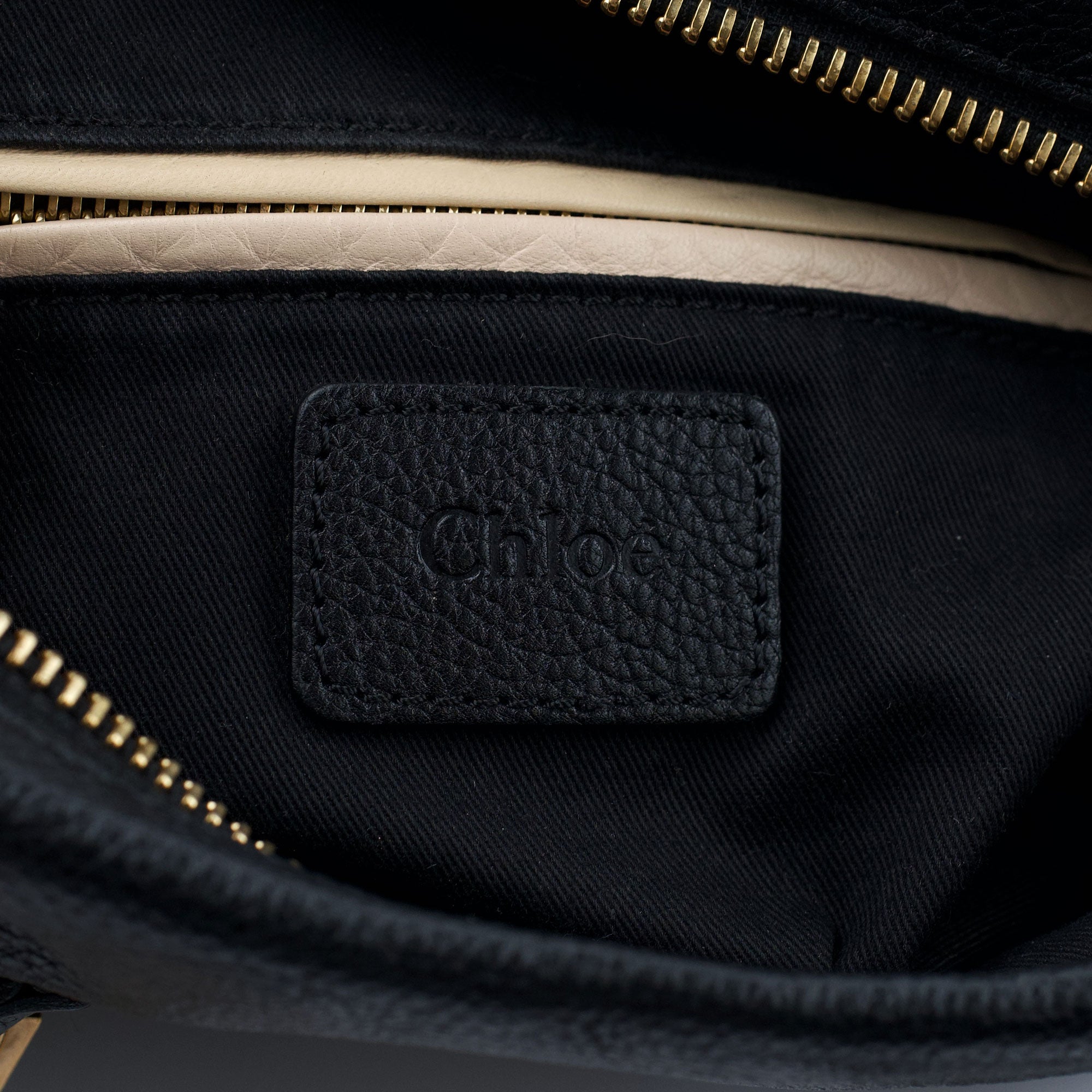 Black Leather Paraty 2-Way Shoulder Bag
