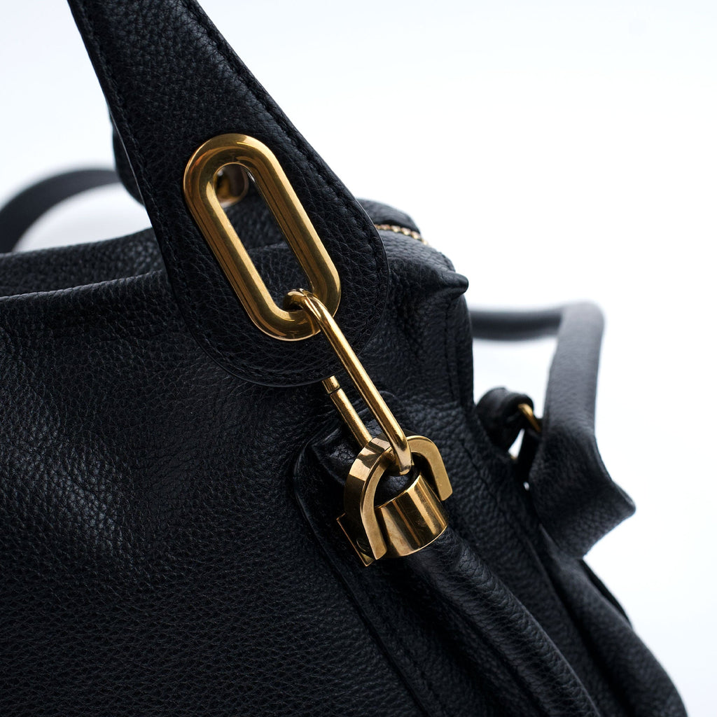 Black Leather Paraty 2-Way Shoulder Bag