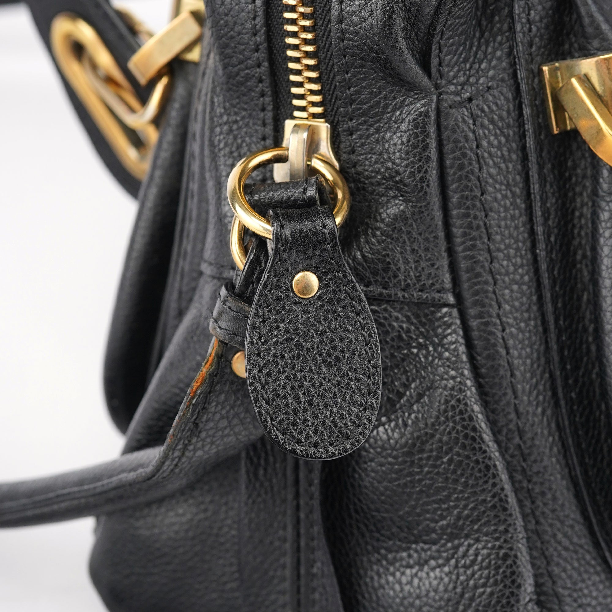 Black Leather Paraty 2-Way Shoulder Bag
