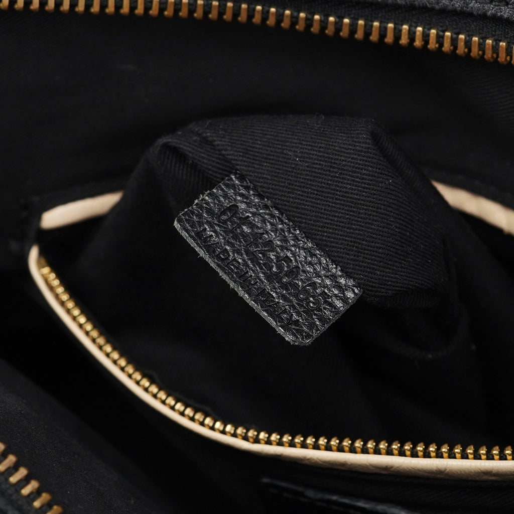 Black Leather Paraty 2-Way Shoulder Bag