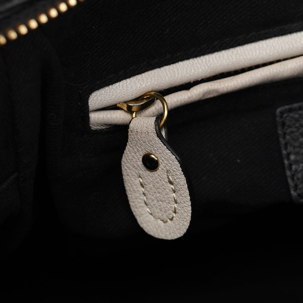Black Leather Paraty 2-Way Shoulder Bag
