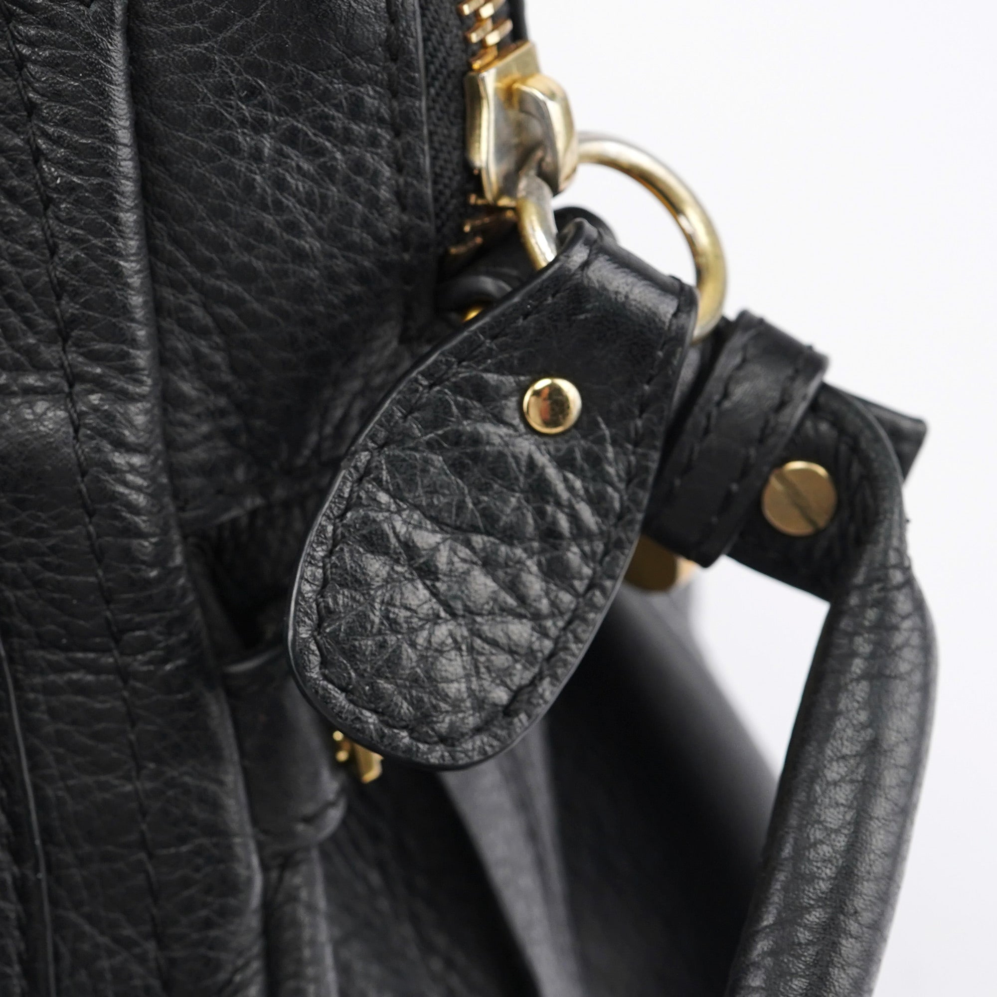 Black Leather Paraty 2-Way Shoulder Bag