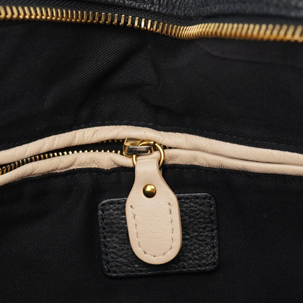 Black Leather Paraty 2-Way Shoulder Bag