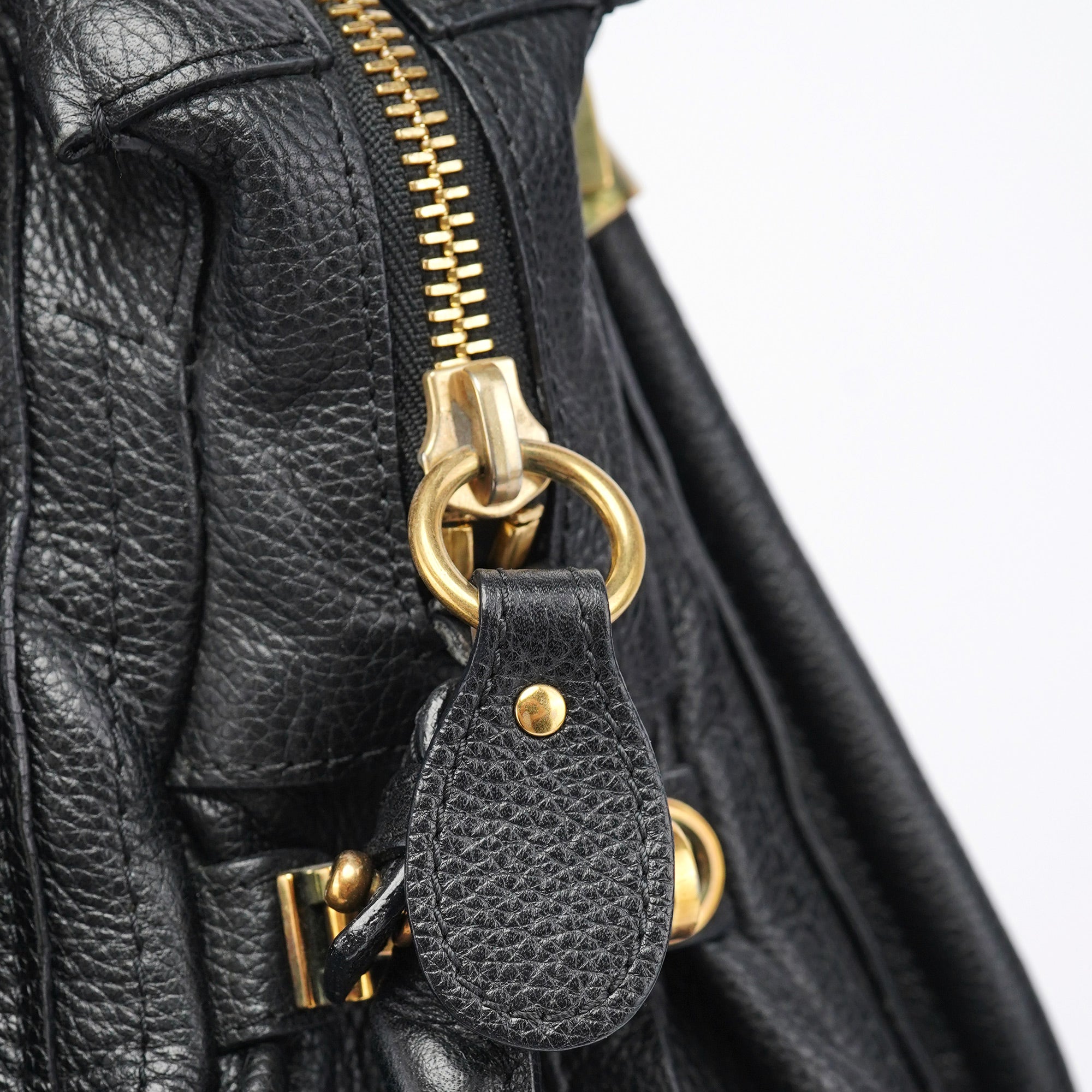 Black Leather Paraty 2-Way Shoulder Bag