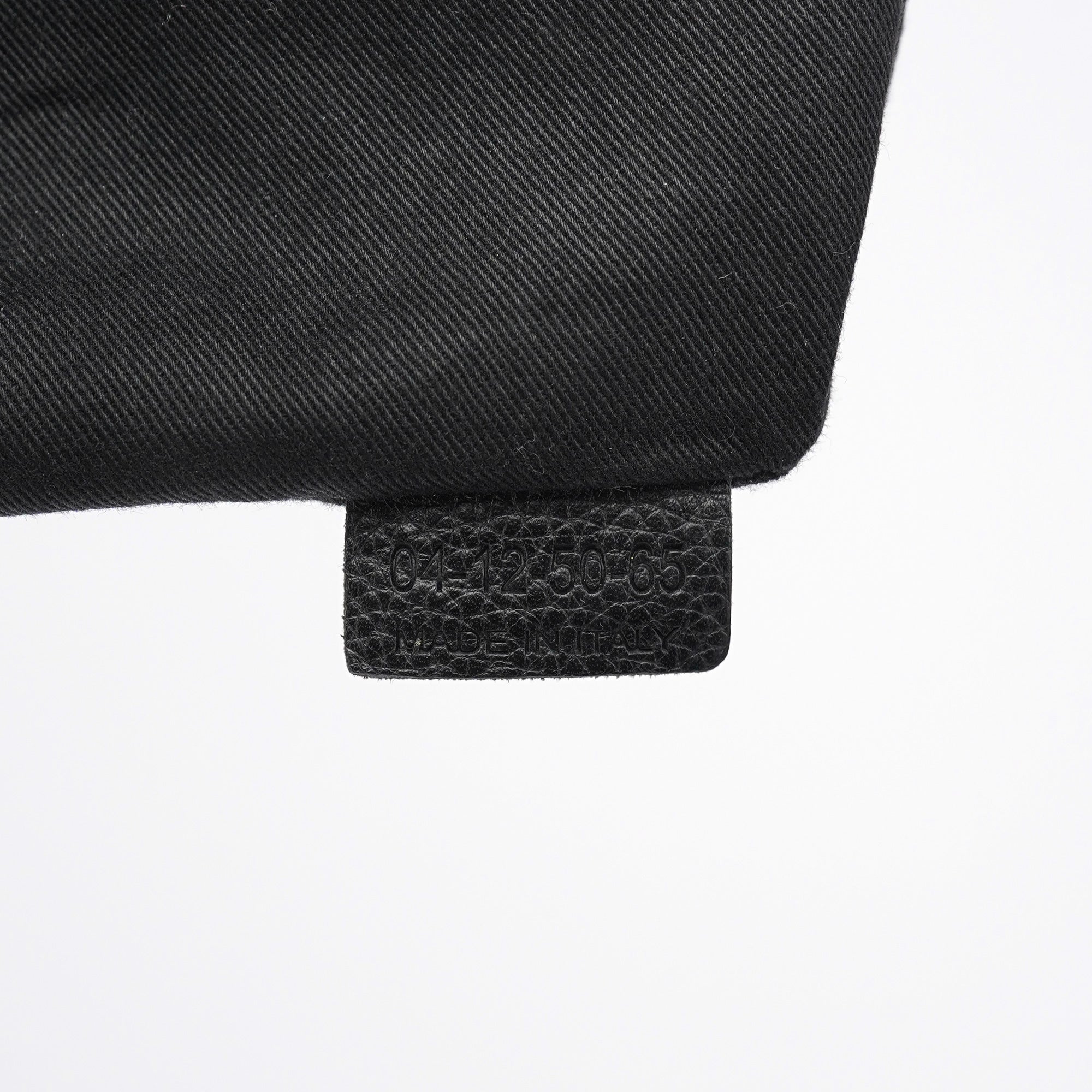 Black Leather Paraty 2-Way Shoulder Bag
