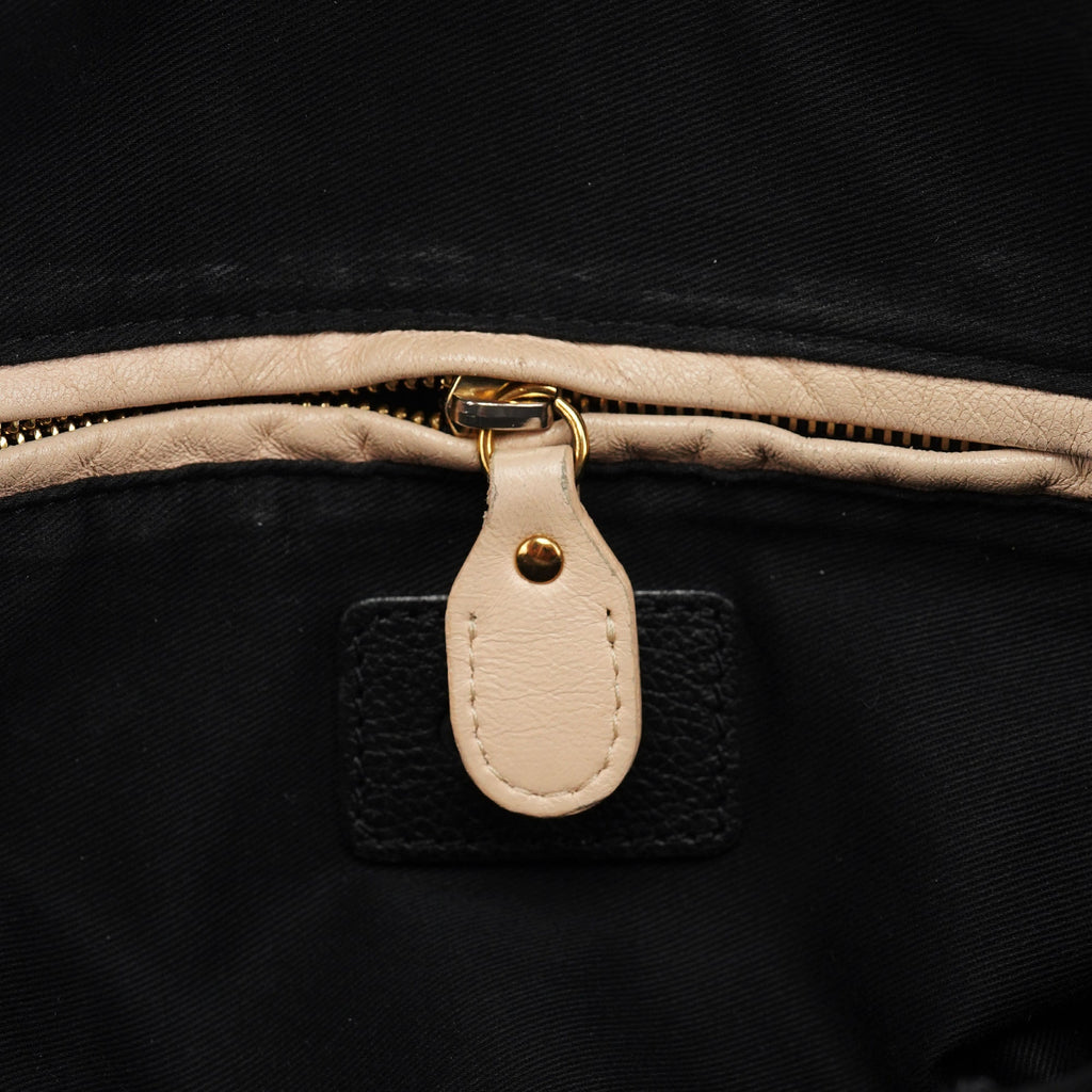 Black Leather Paraty 2-Way Shoulder Bag