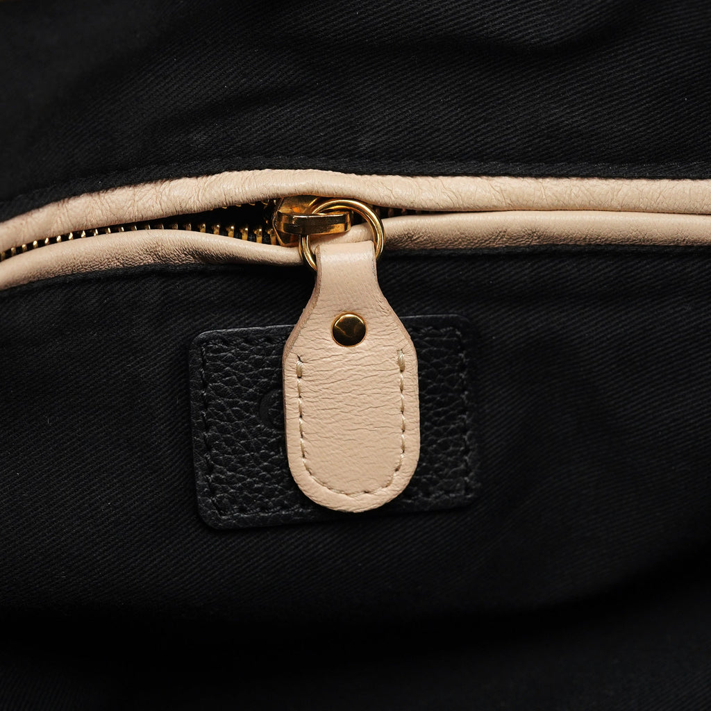 Black Leather Paraty 2-Way Shoulder Bag