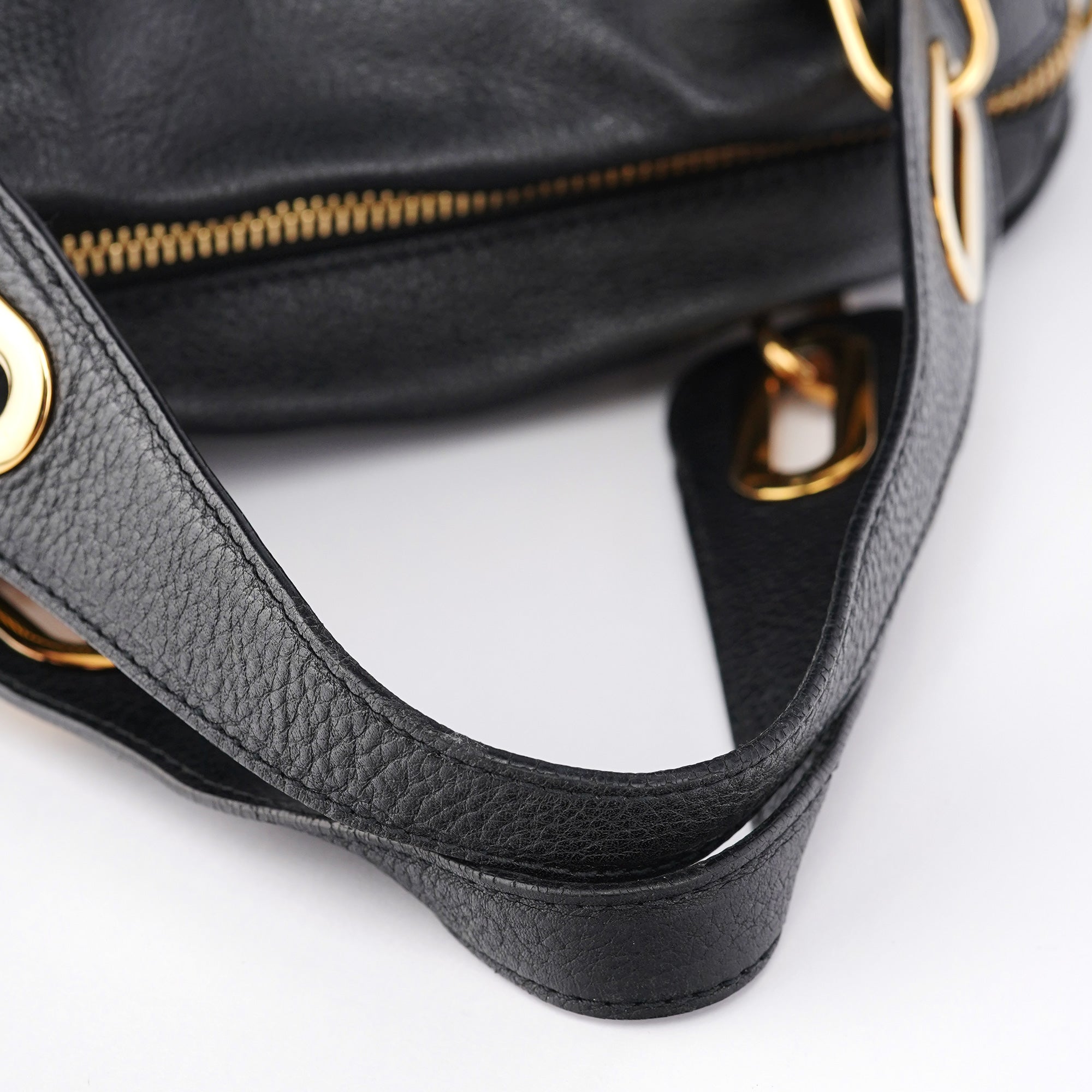 Black Leather Paraty 2-Way Shoulder Bag
