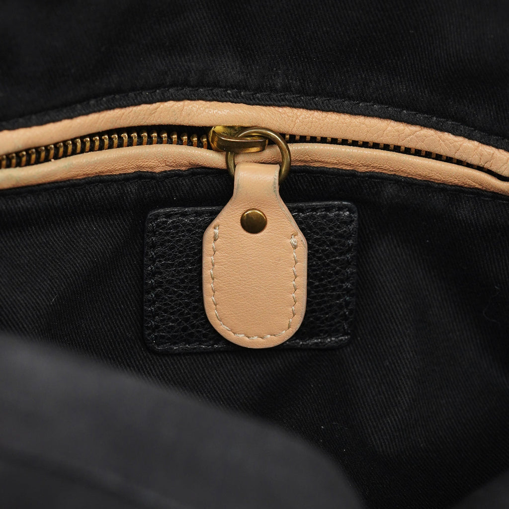 Black Leather Paraty 2-Way Shoulder Bag