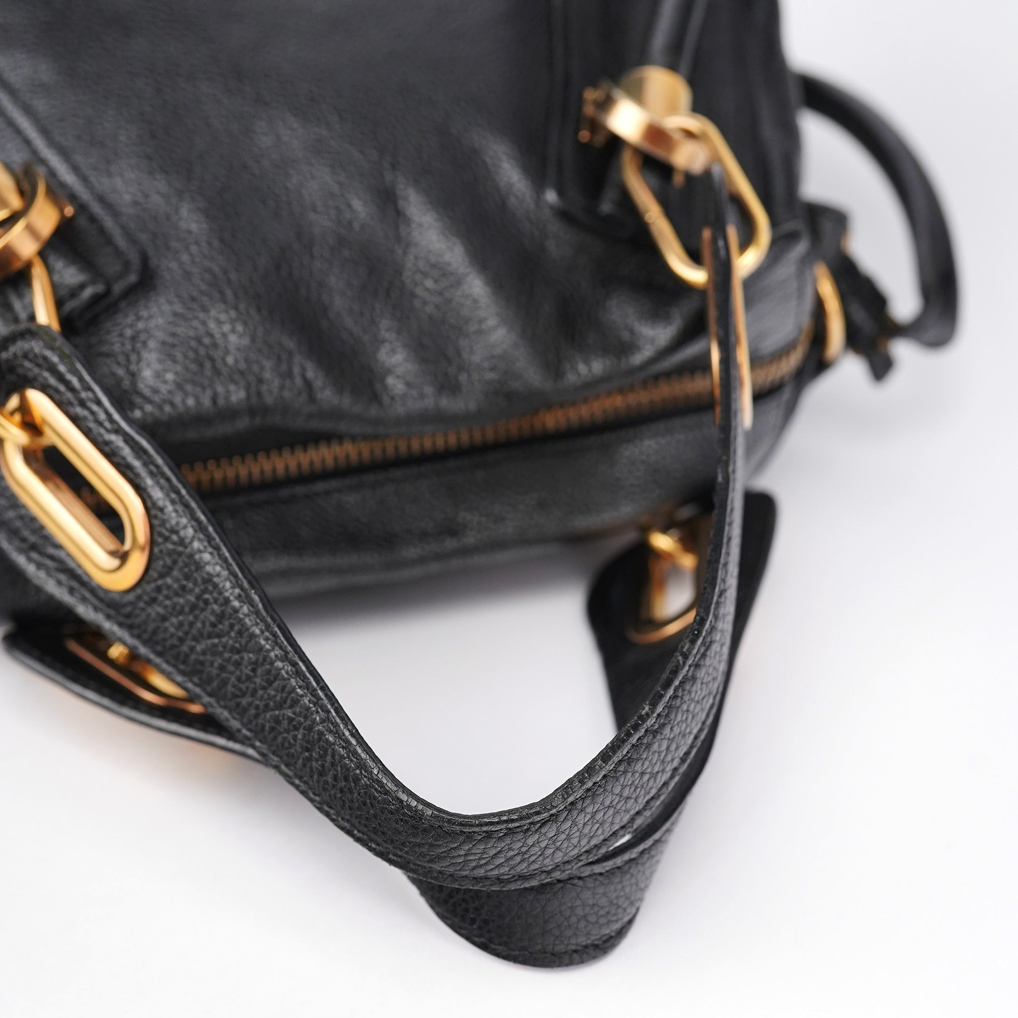 Black Leather Paraty 2-Way Shoulder Bag