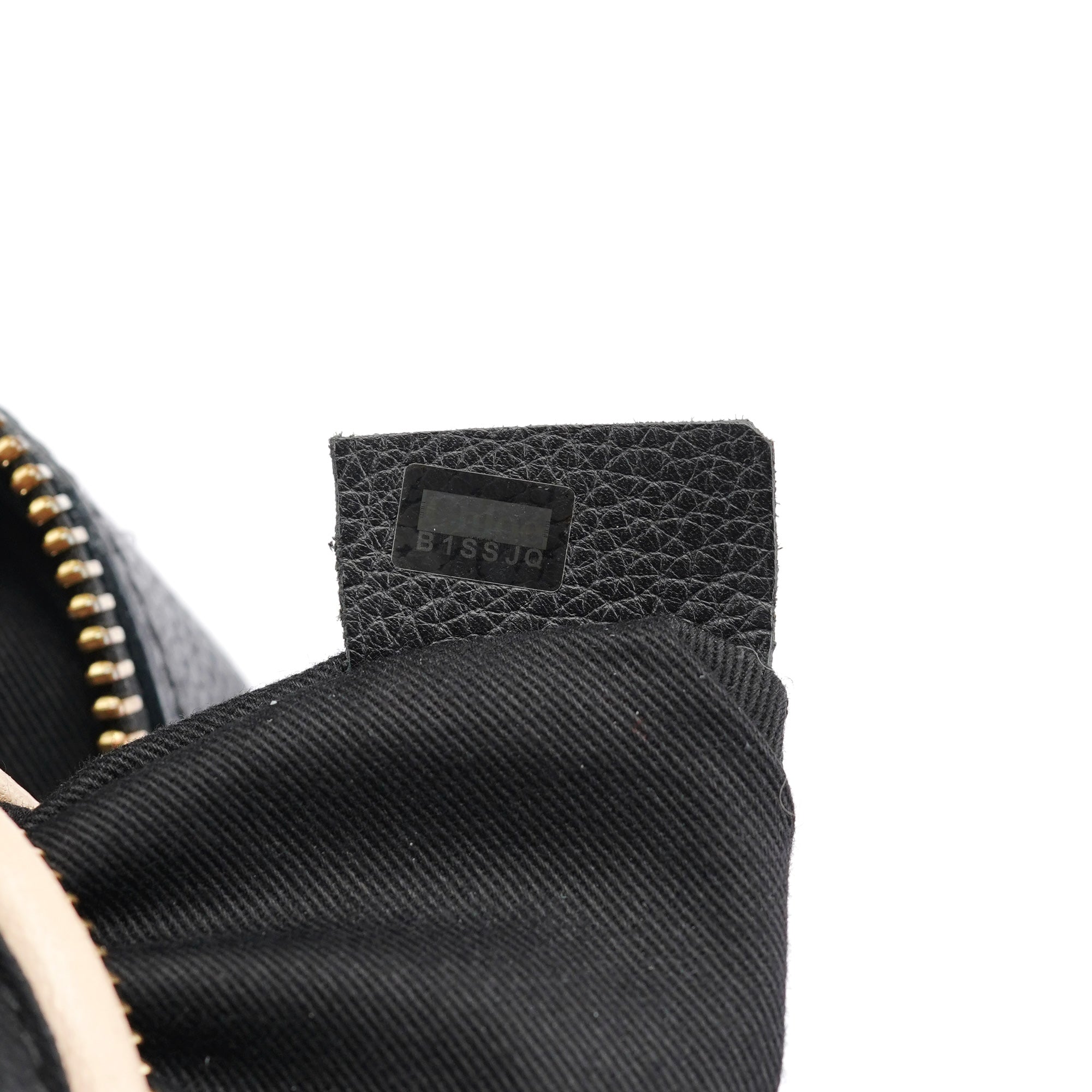 Black Leather Paraty 2-Way Shoulder Bag