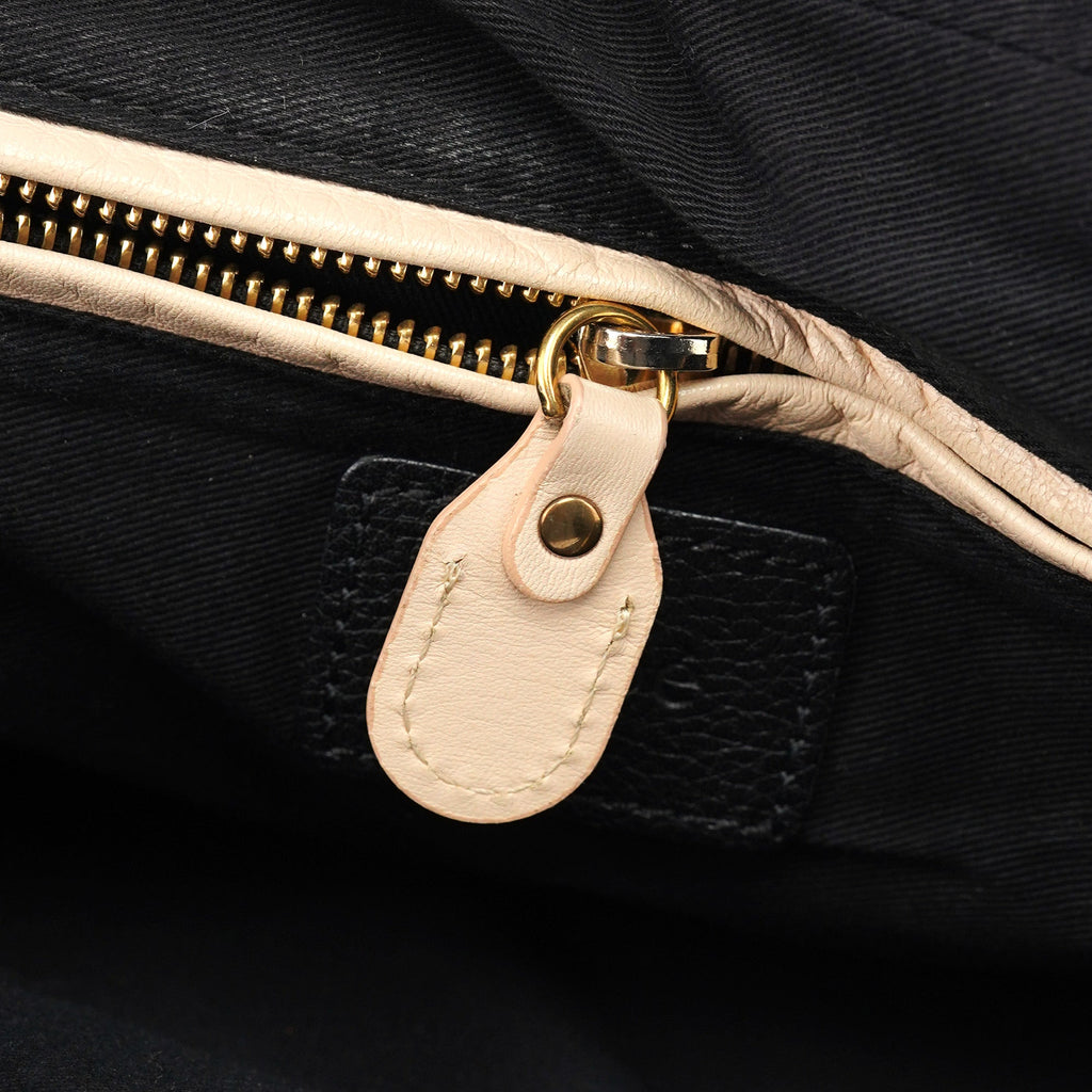Black Leather Paraty 2-Way Shoulder Bag