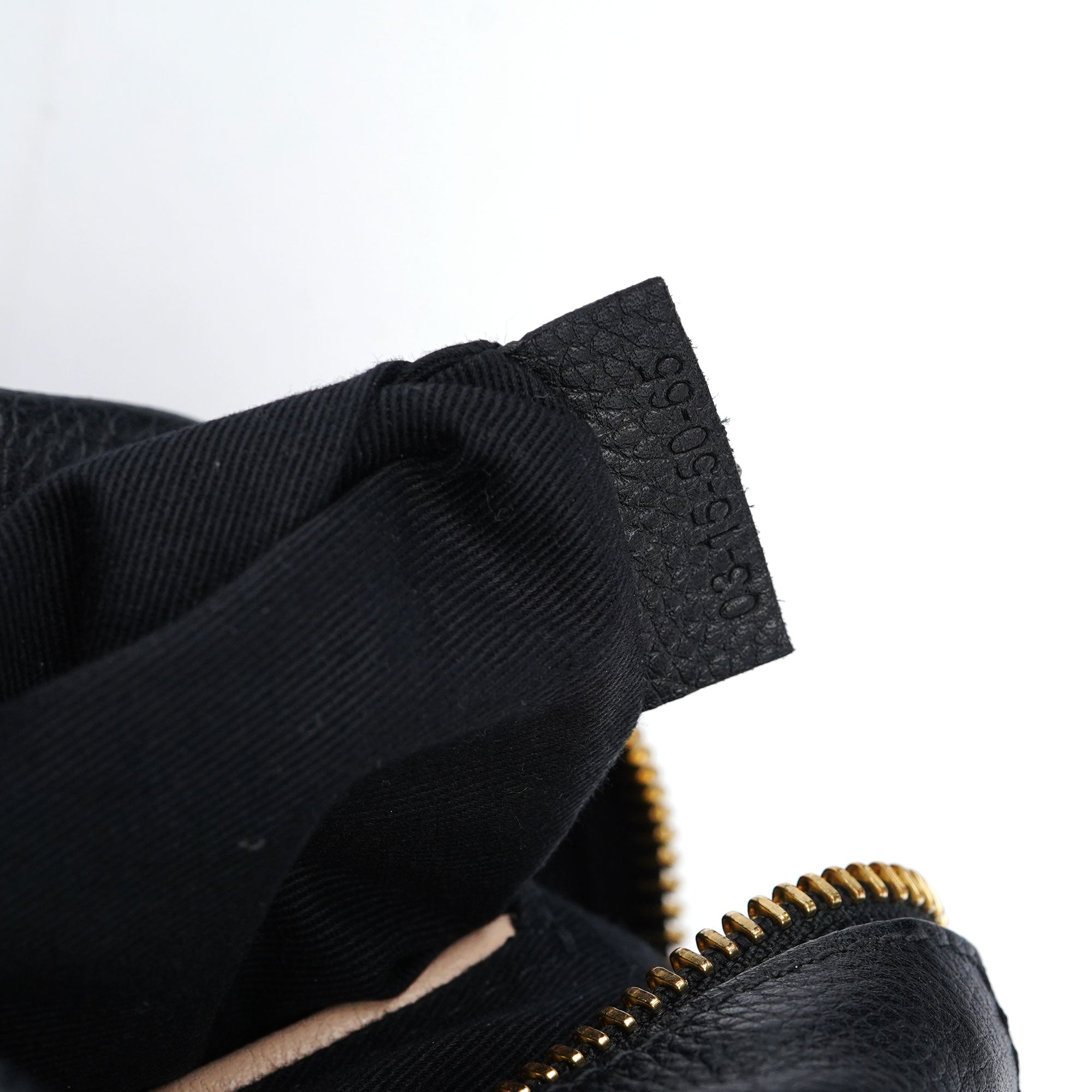 Black Leather Paraty 2-Way Shoulder Bag