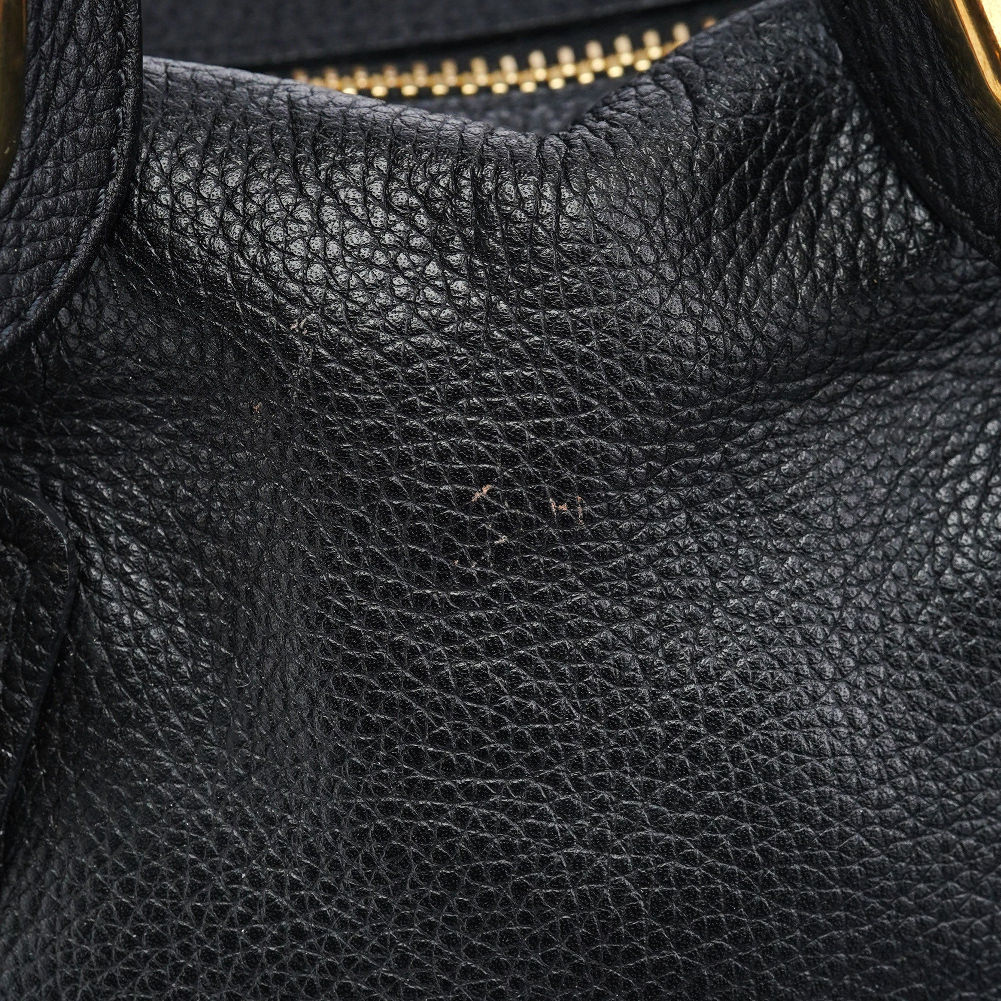 Black Leather Paraty 2-Way Shoulder Bag