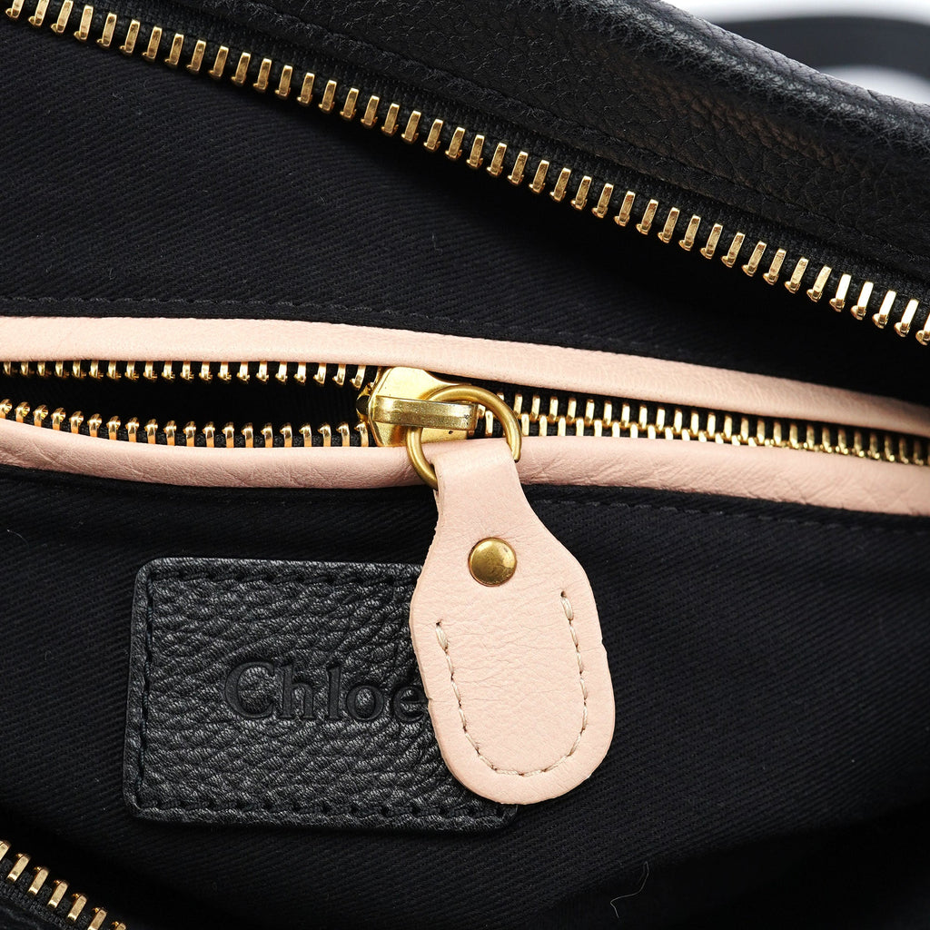 Black Leather Paraty 2-Way Shoulder Bag