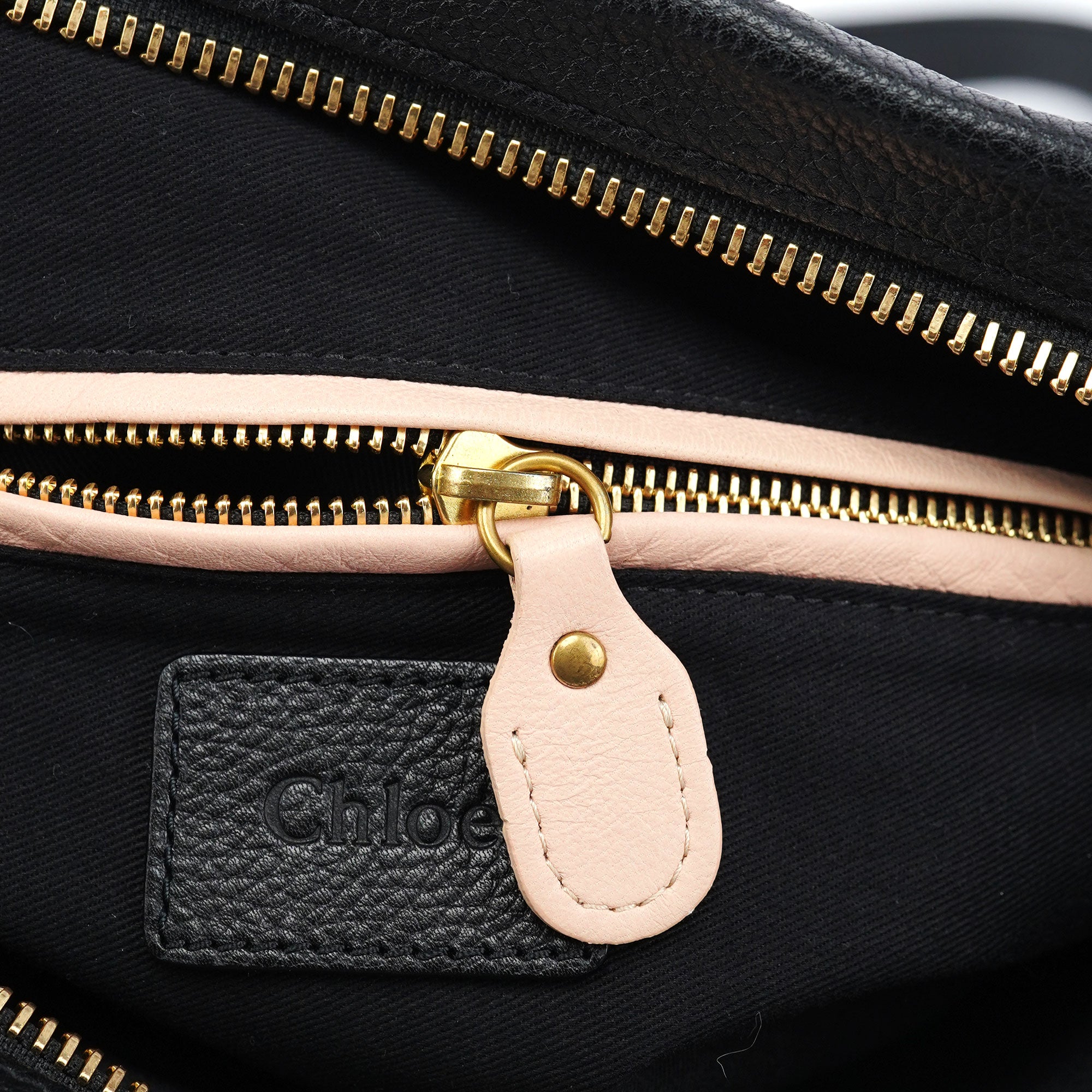 Black Leather Paraty 2-Way Shoulder Bag