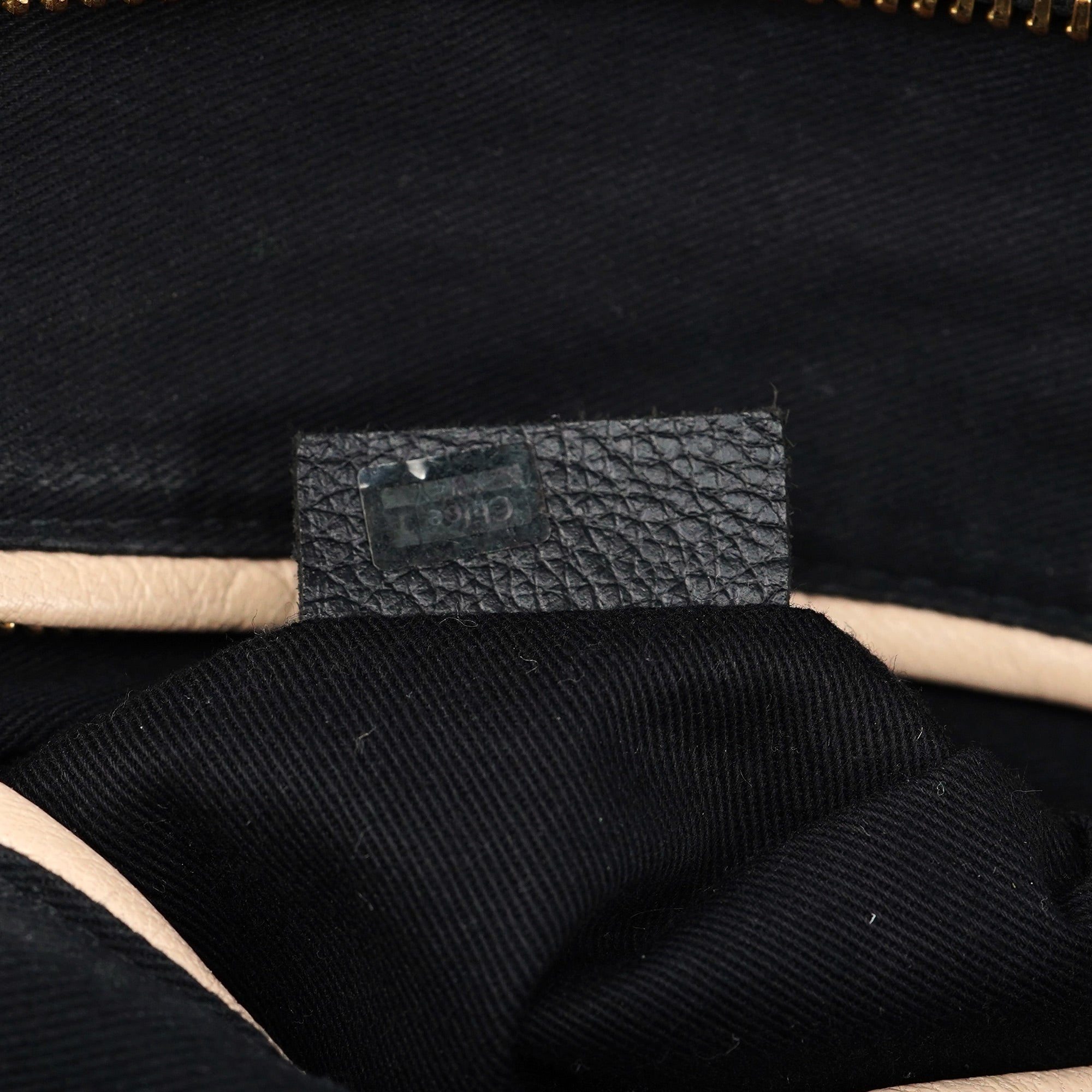 Black Leather Paraty 2-Way Shoulder Bag
