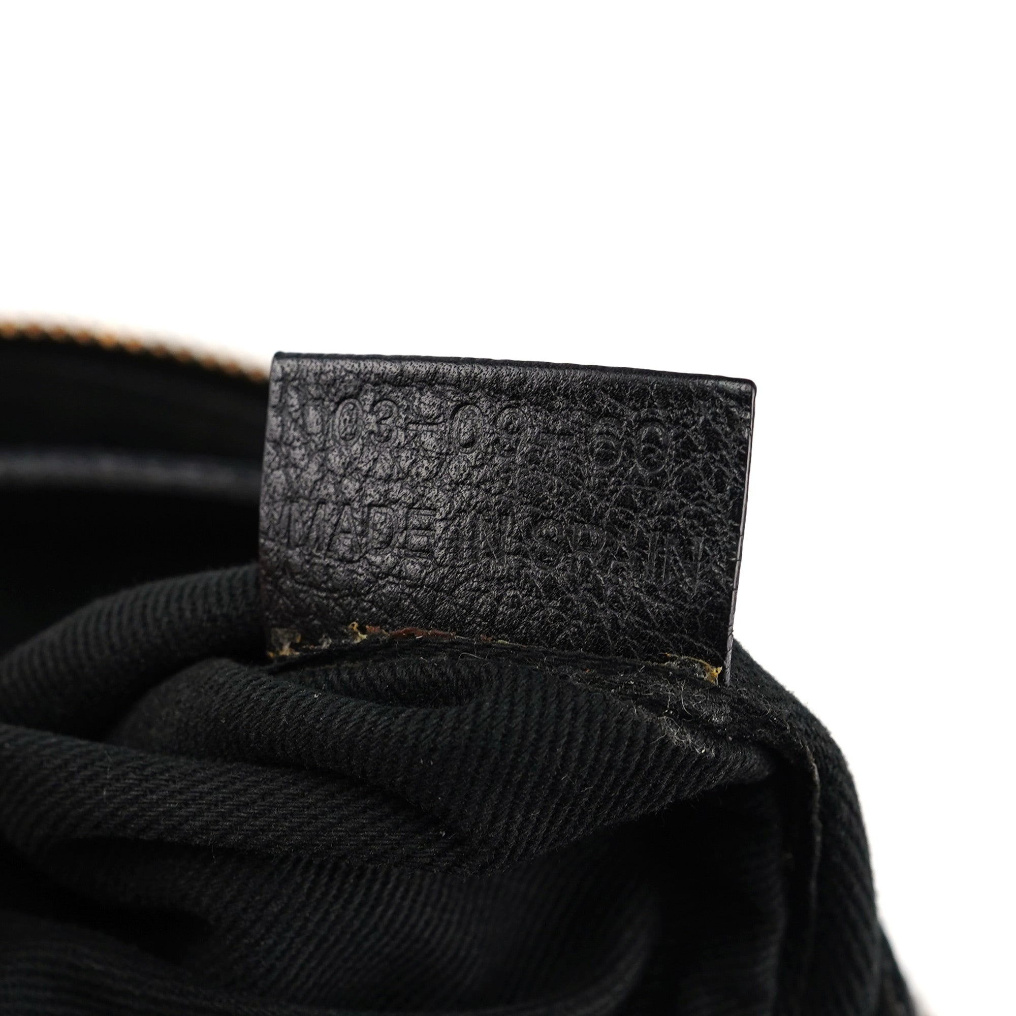 Black Leather Paraty Shoulder Bag