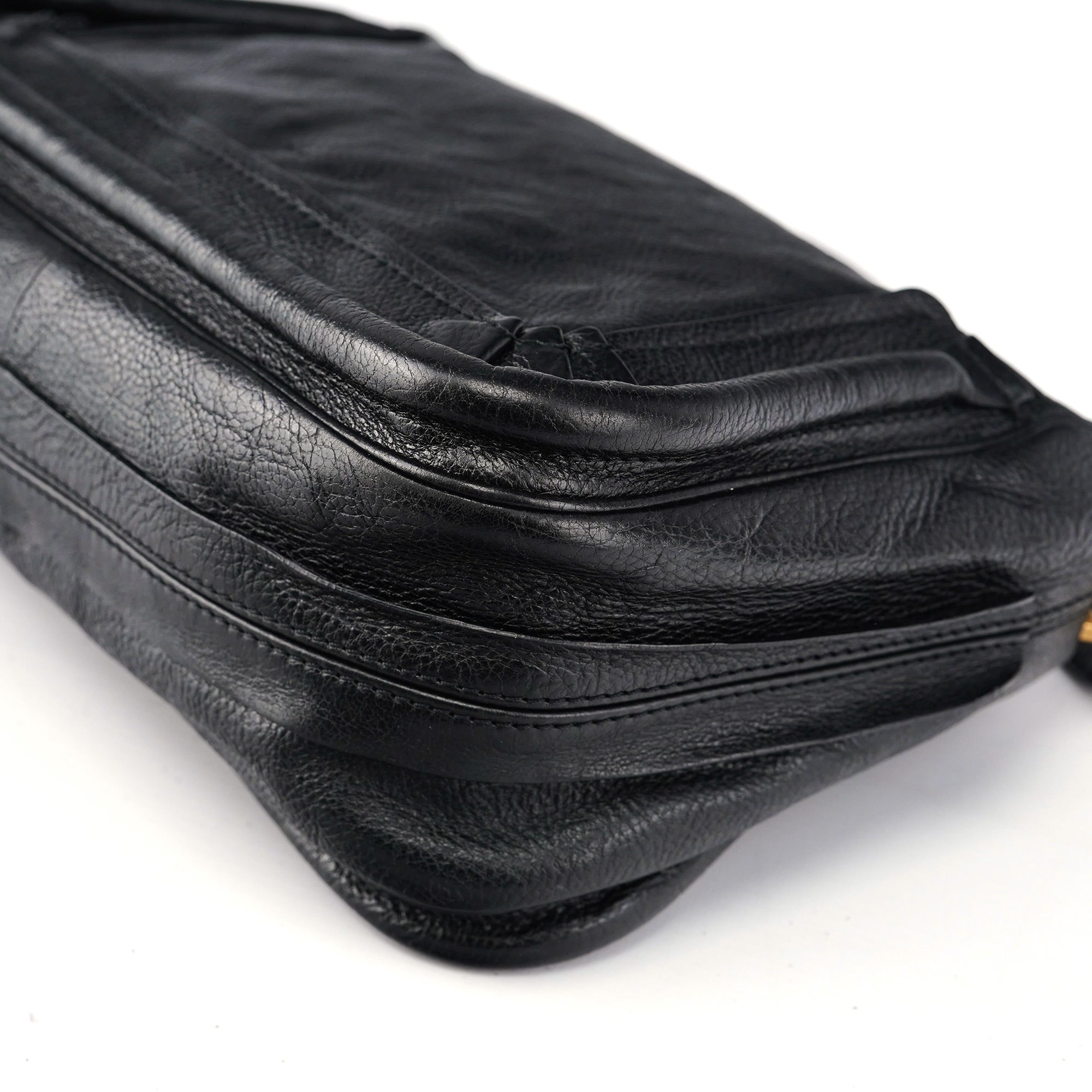 Black Leather Paraty Shoulder Bag