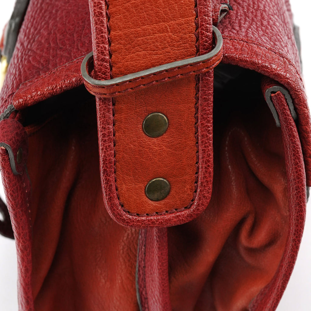 Fall 2005 Red Grained Leather Saddle Shoulder Bag