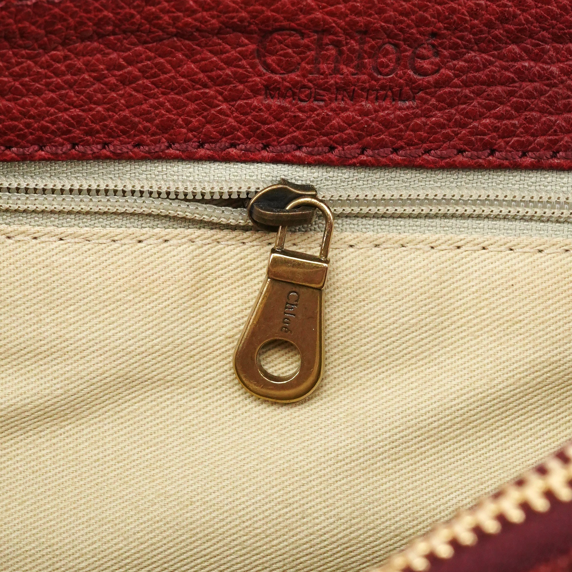 Fall 2005 Red Grained Leather Saddle Shoulder Bag