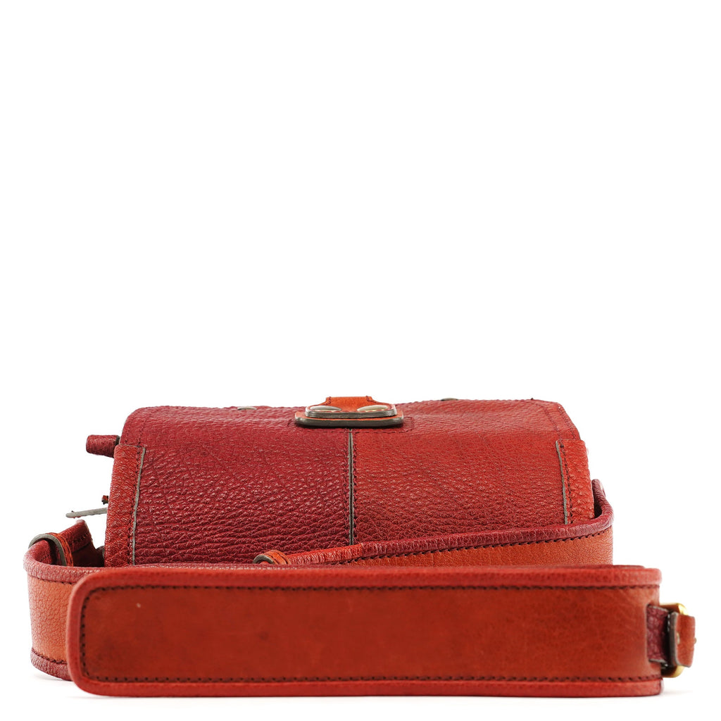 Fall 2005 Red Grained Leather Saddle Shoulder Bag