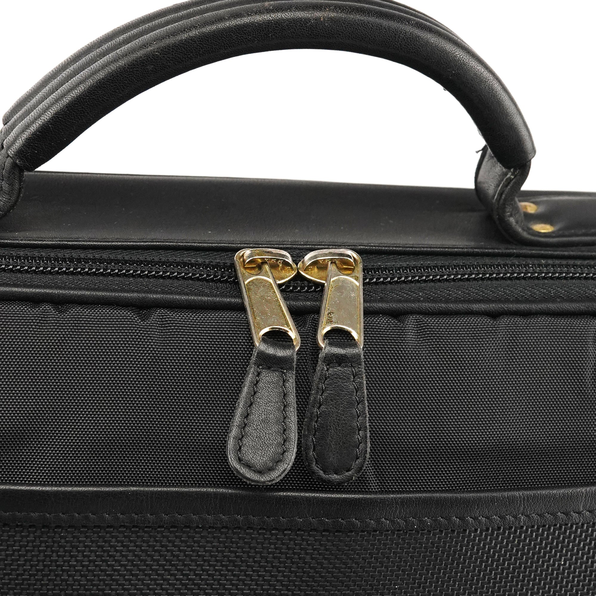 0532 Black Leather Metropolitan 2-Way Bag