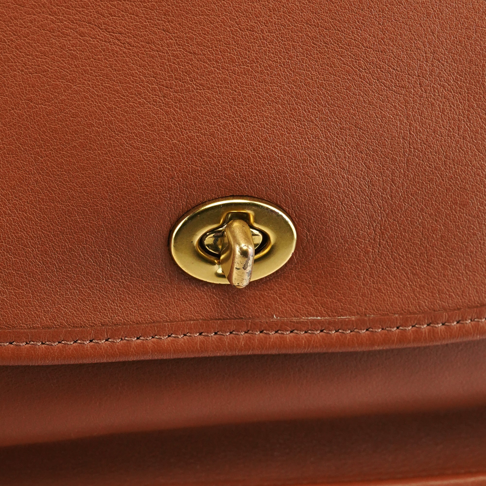 09790 Light Brown Leather Metropolitan Shoulder Bag