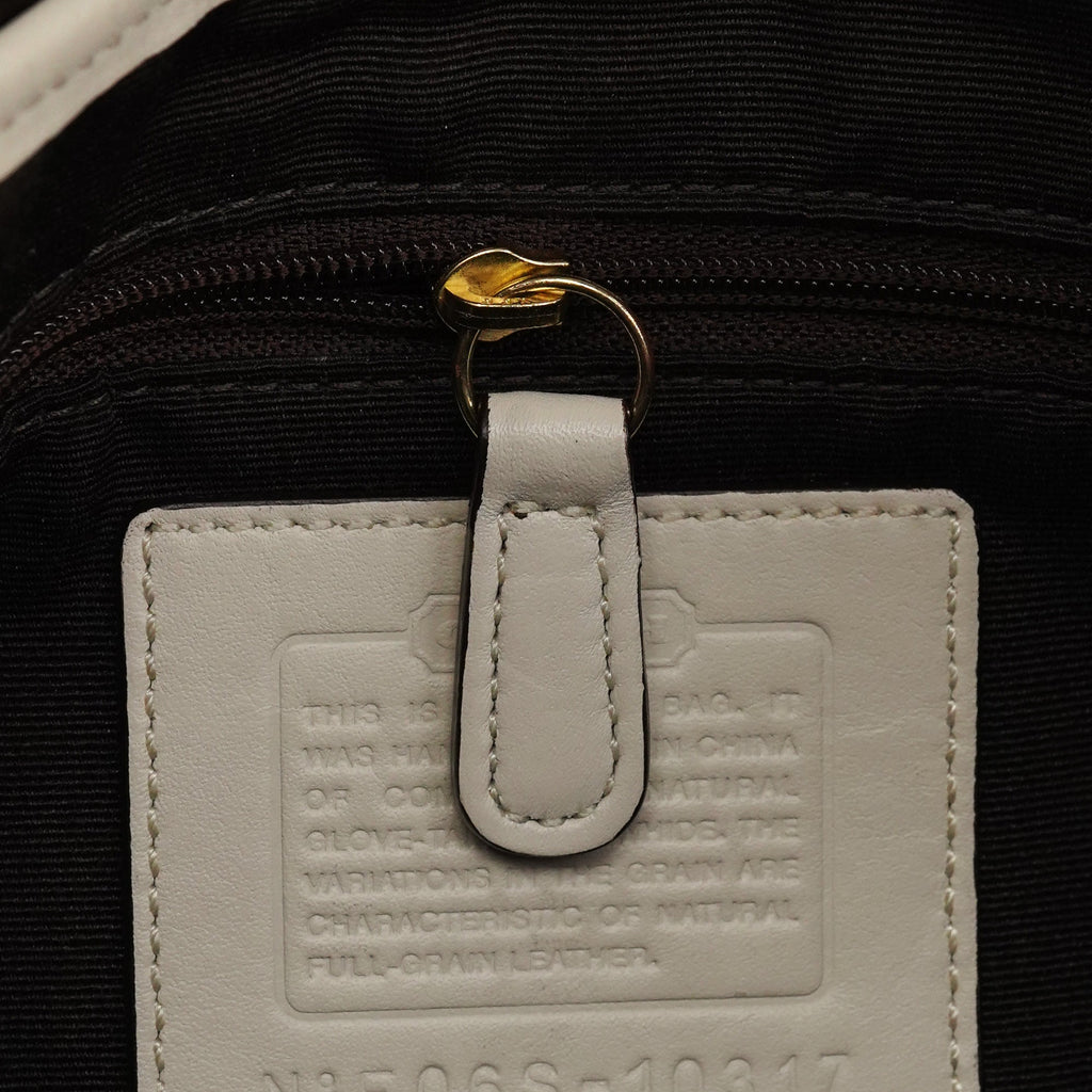 10317 Ivory Leather Soho Shoulder Bag