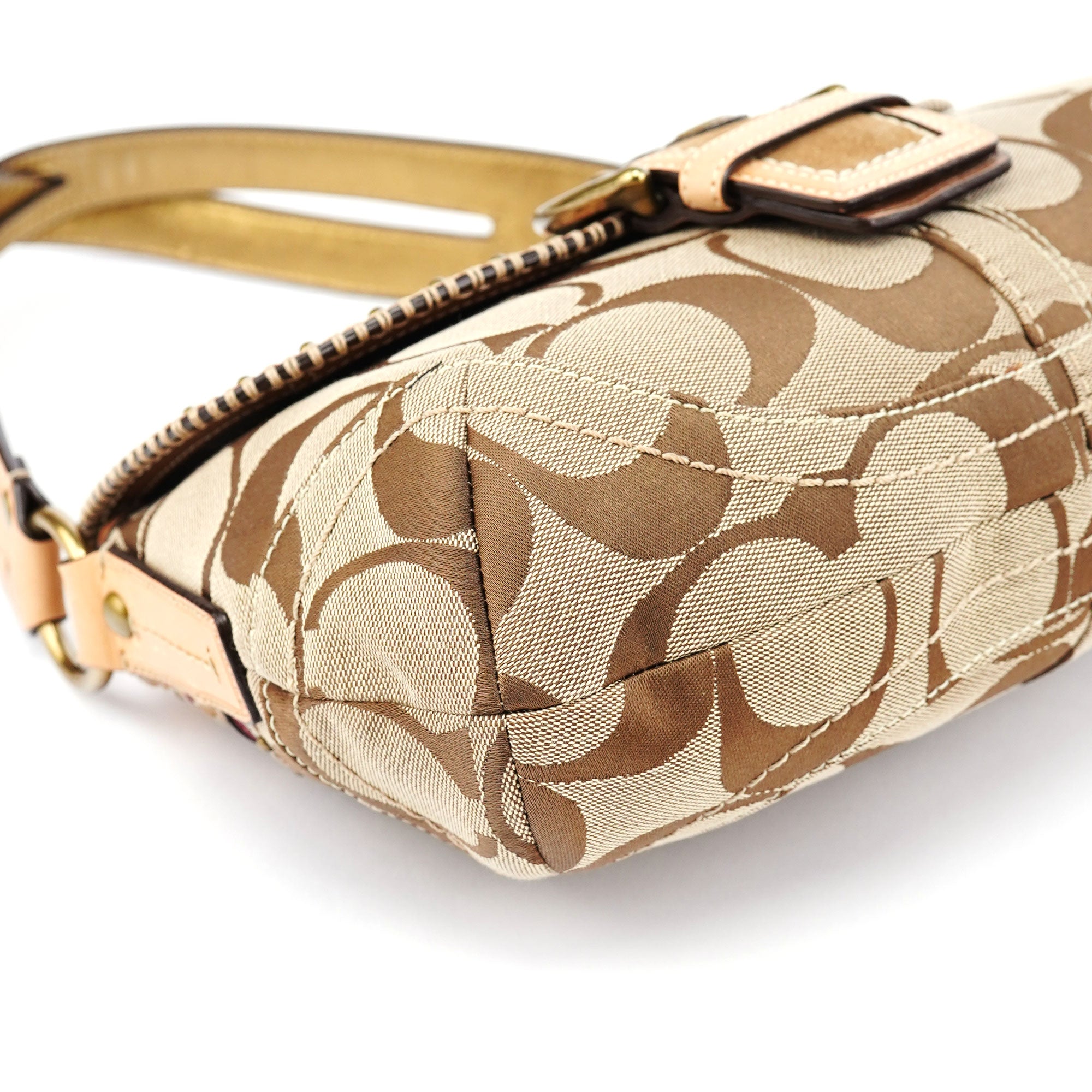 10484 Beige Signature C Soho Shoulder Bag