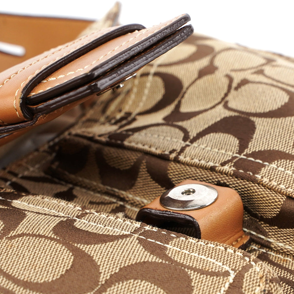 10604 Beige Signature C Soho Shoulder Bag