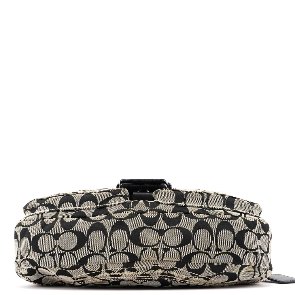 10604 Grey Signature C Soho Shoulder Bag