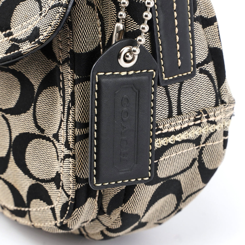 10604 Grey Signature C Soho Shoulder Bag