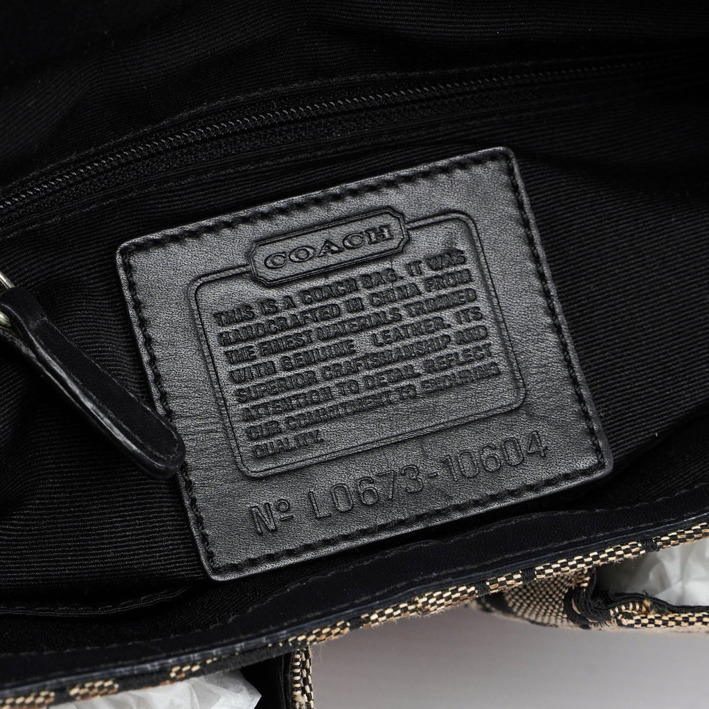 10604 Grey Signature C Soho Shoulder Bag