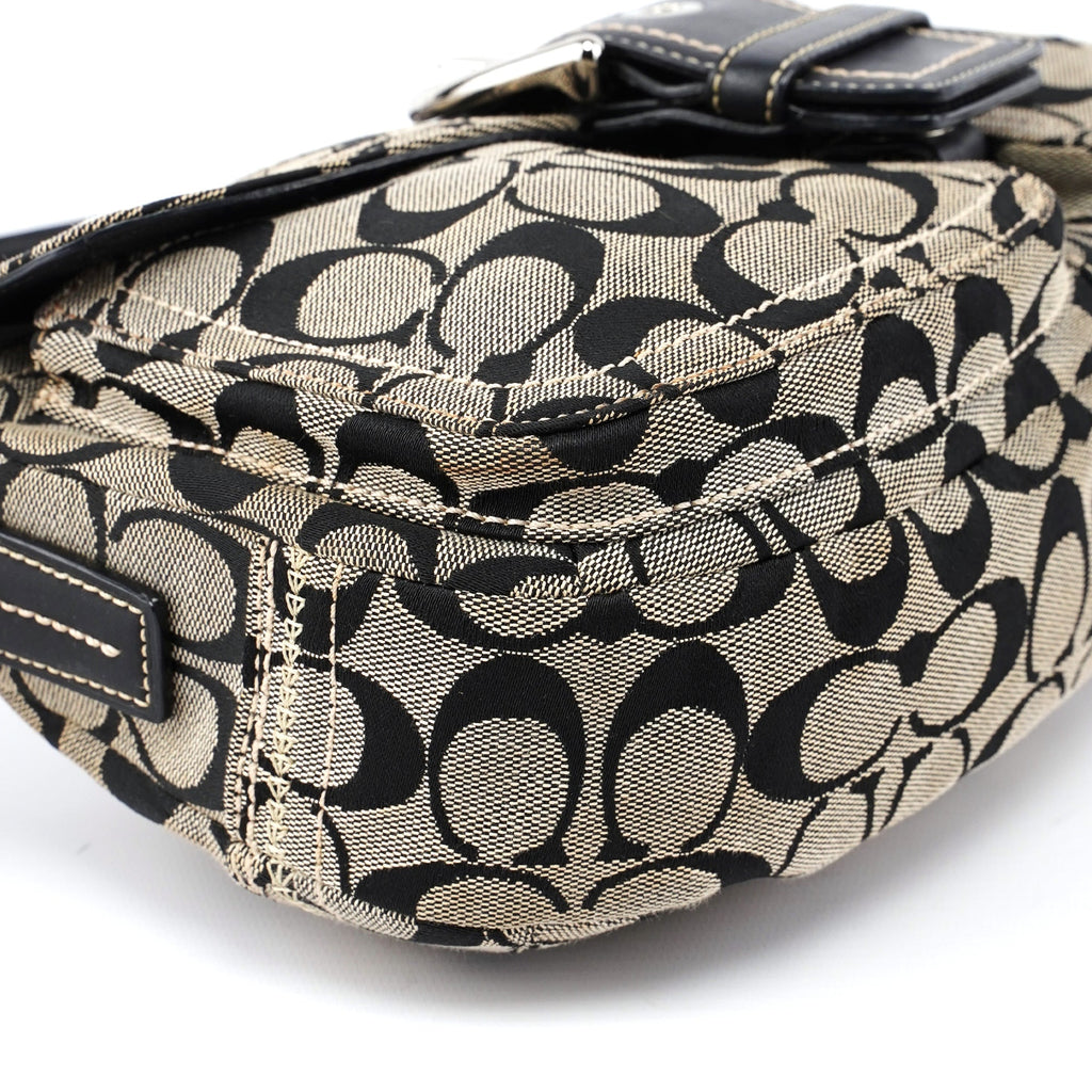 10604 Grey Signature C Soho Shoulder Bag