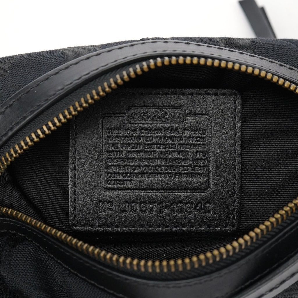 10840 Black Signature C Swing Bag